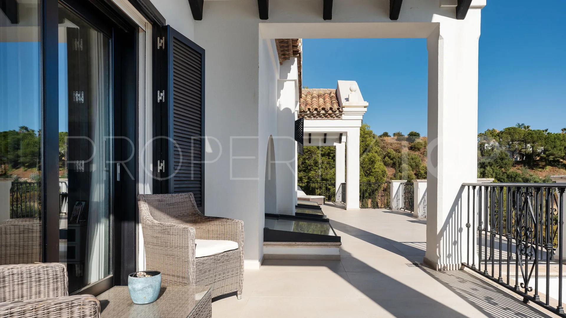 Villa en venta de 6 dormitorios en Marbella Hill Club
