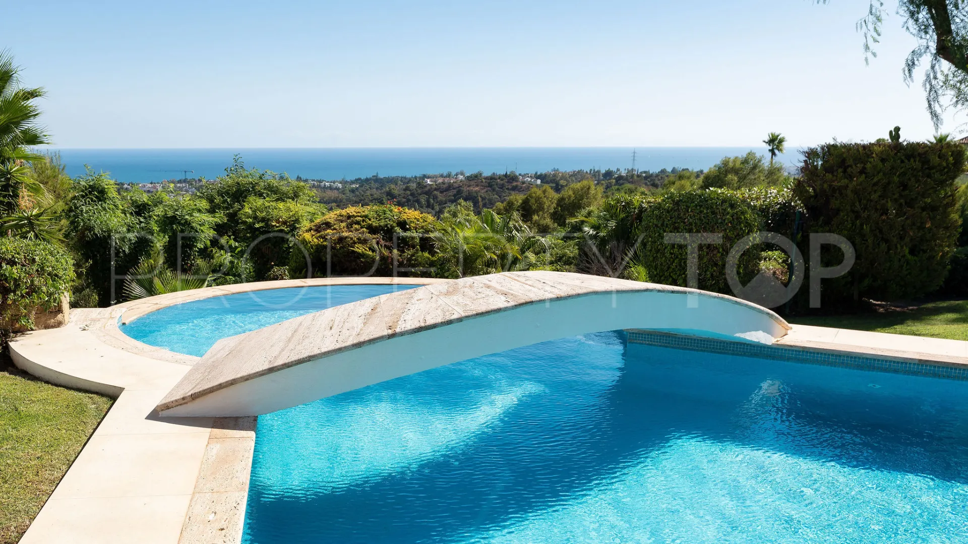 Villa en venta de 6 dormitorios en Marbella Hill Club