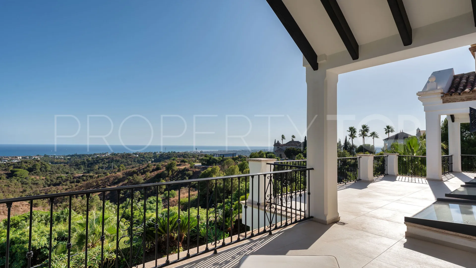 Villa en venta de 6 dormitorios en Marbella Hill Club