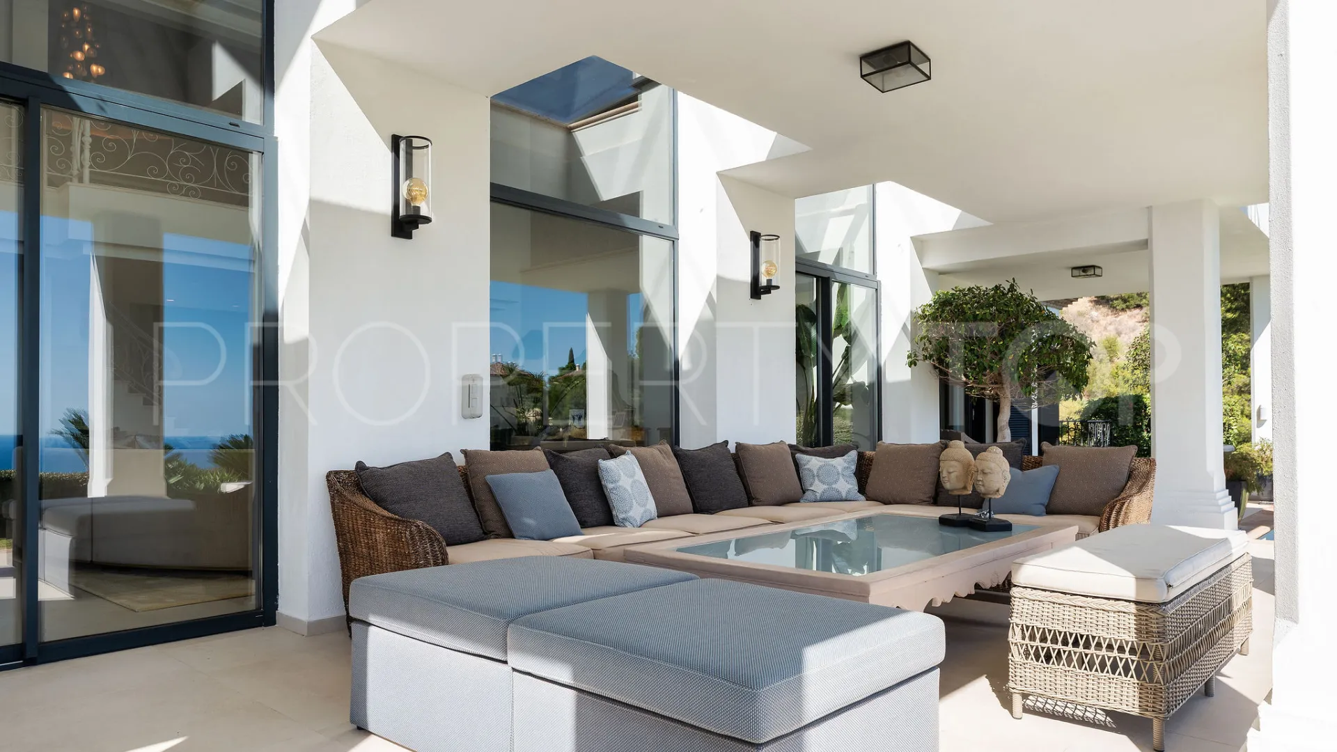 Villa en venta de 6 dormitorios en Marbella Hill Club