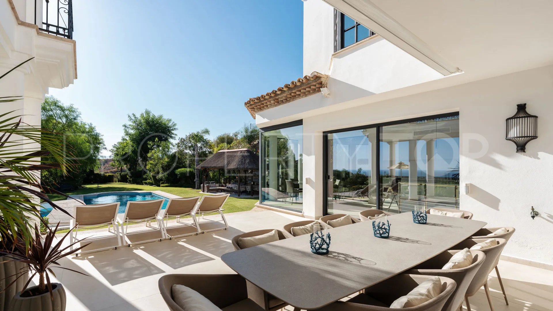 Villa en venta de 6 dormitorios en Marbella Hill Club