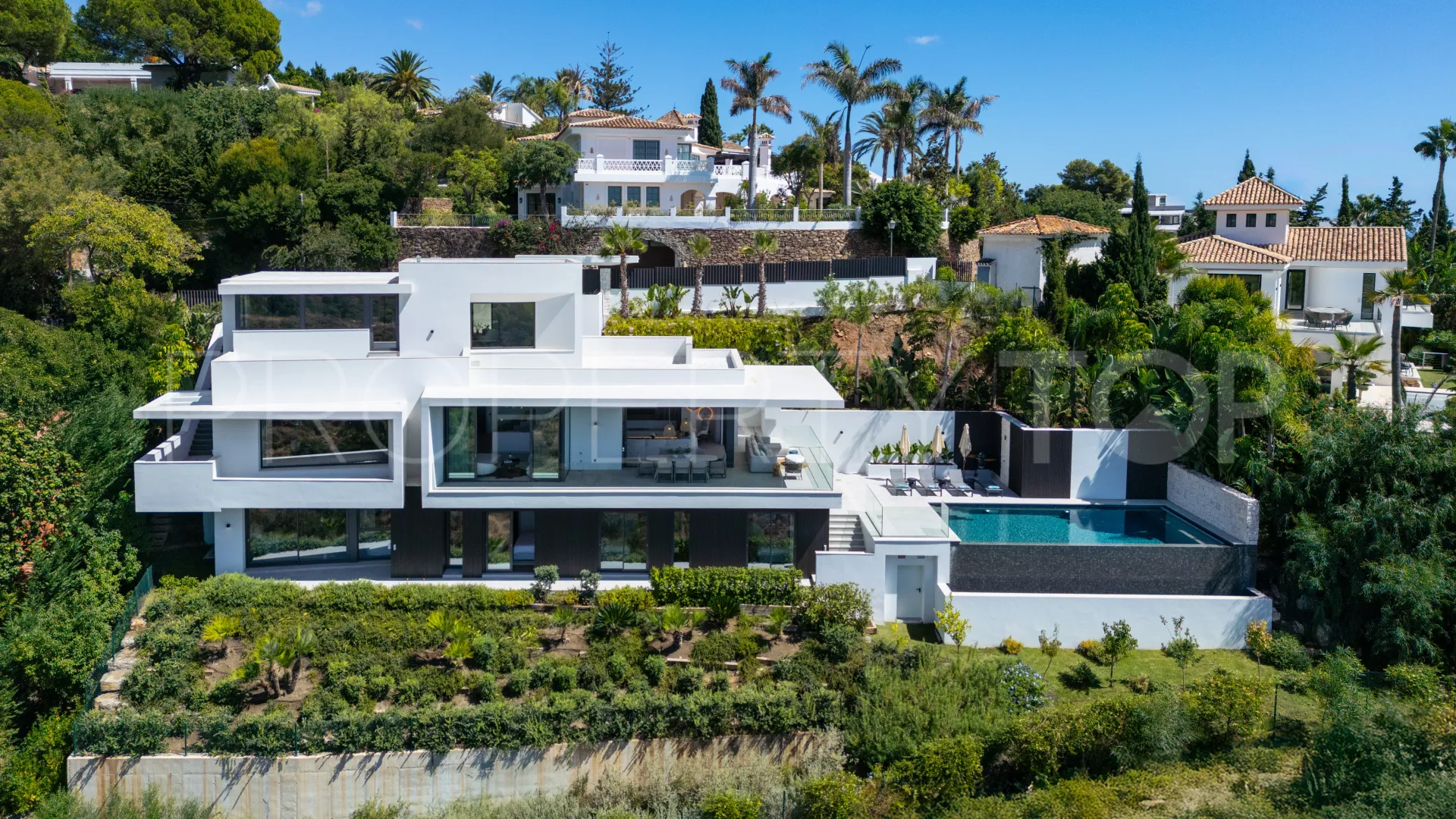 For sale 4 bedrooms villa in El Rosario