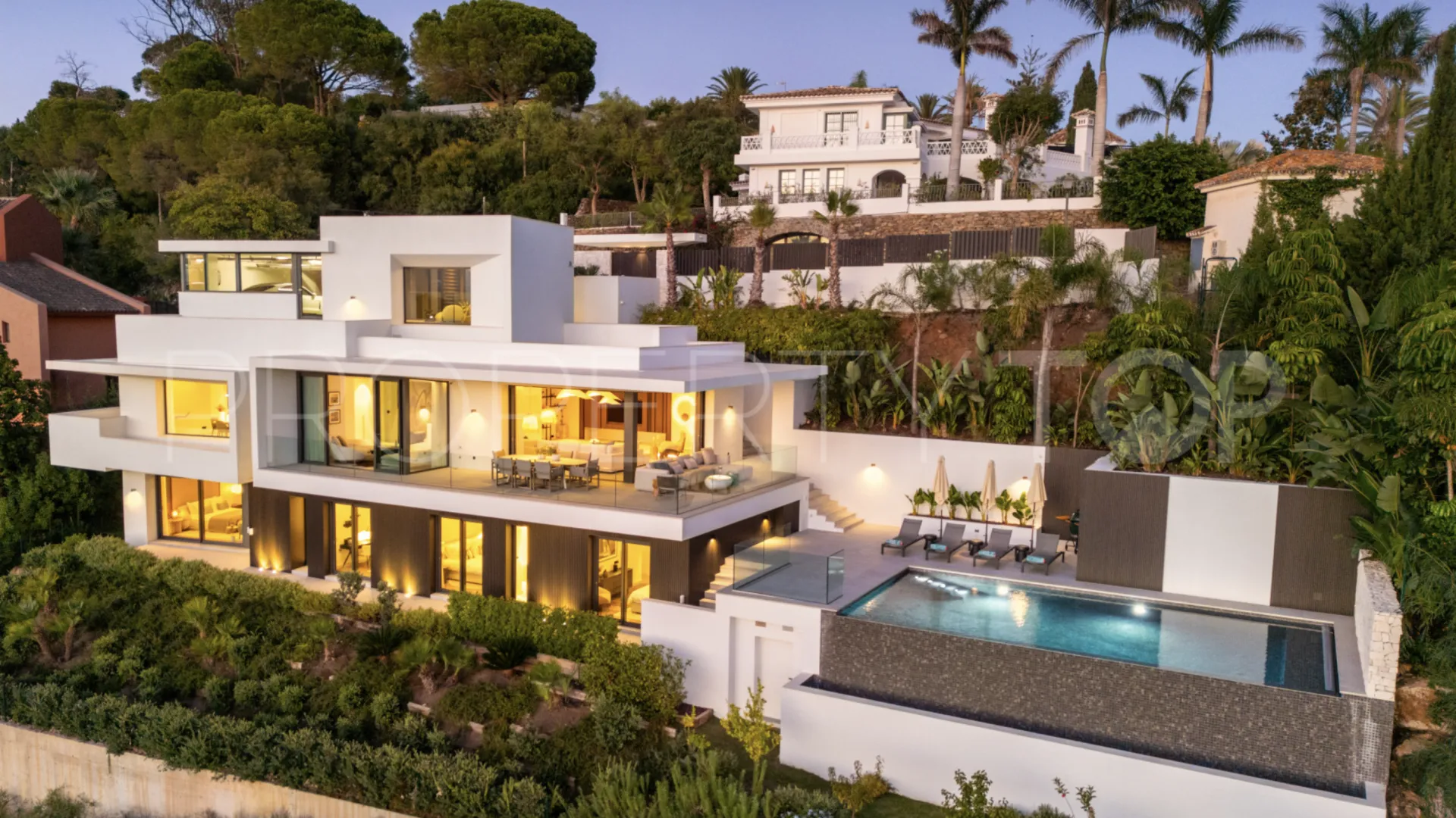 For sale 4 bedrooms villa in El Rosario