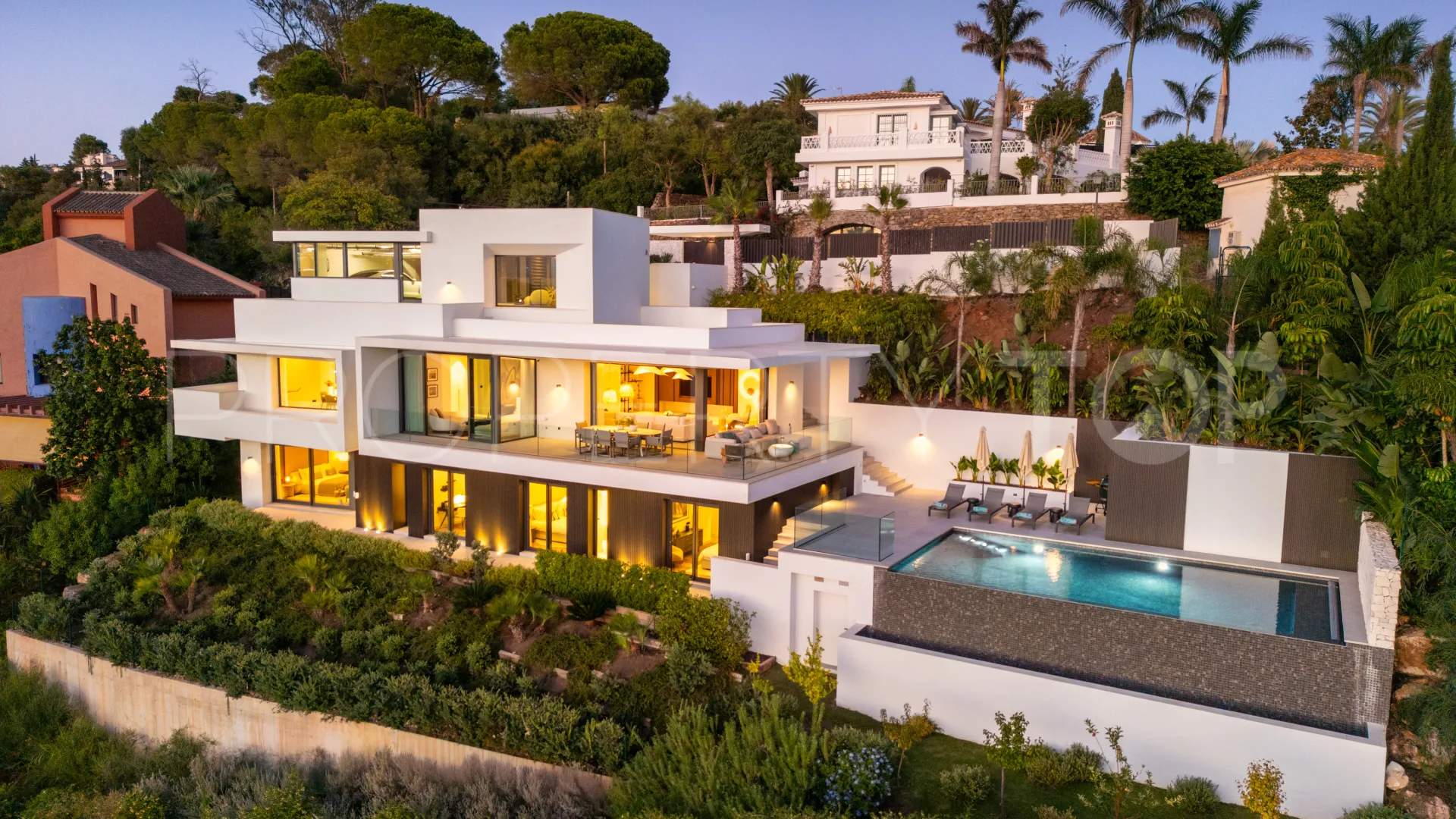 For sale 4 bedrooms villa in El Rosario