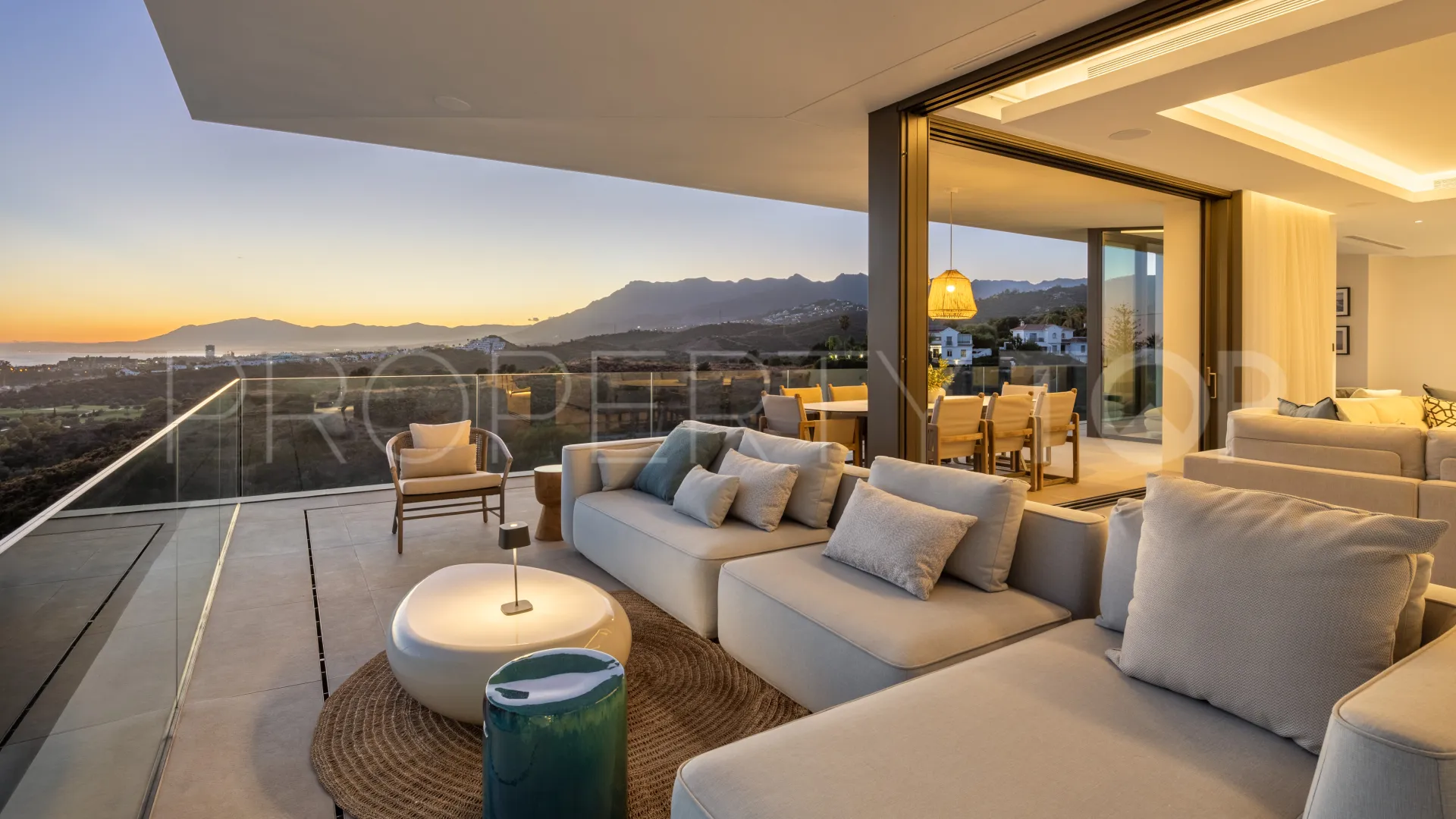 For sale 4 bedrooms villa in El Rosario