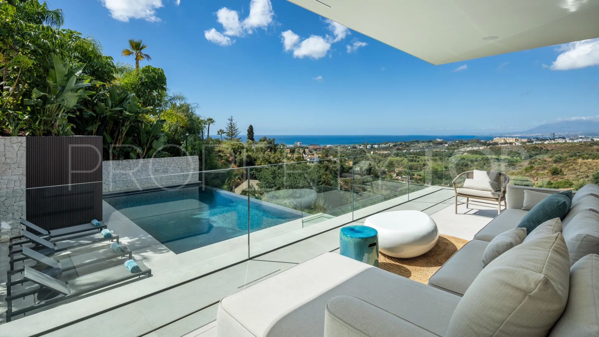 For sale 4 bedrooms villa in El Rosario