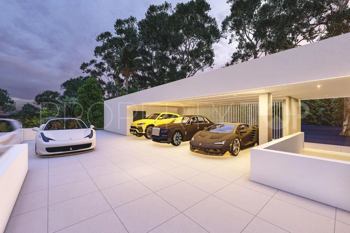 6 bedrooms plot for sale in El Madroñal