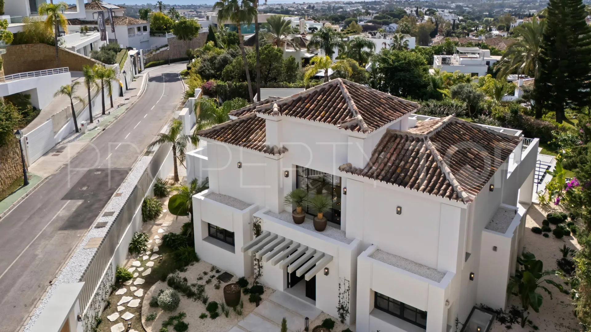 Se vende villa de 5 dormitorios en La Quinta