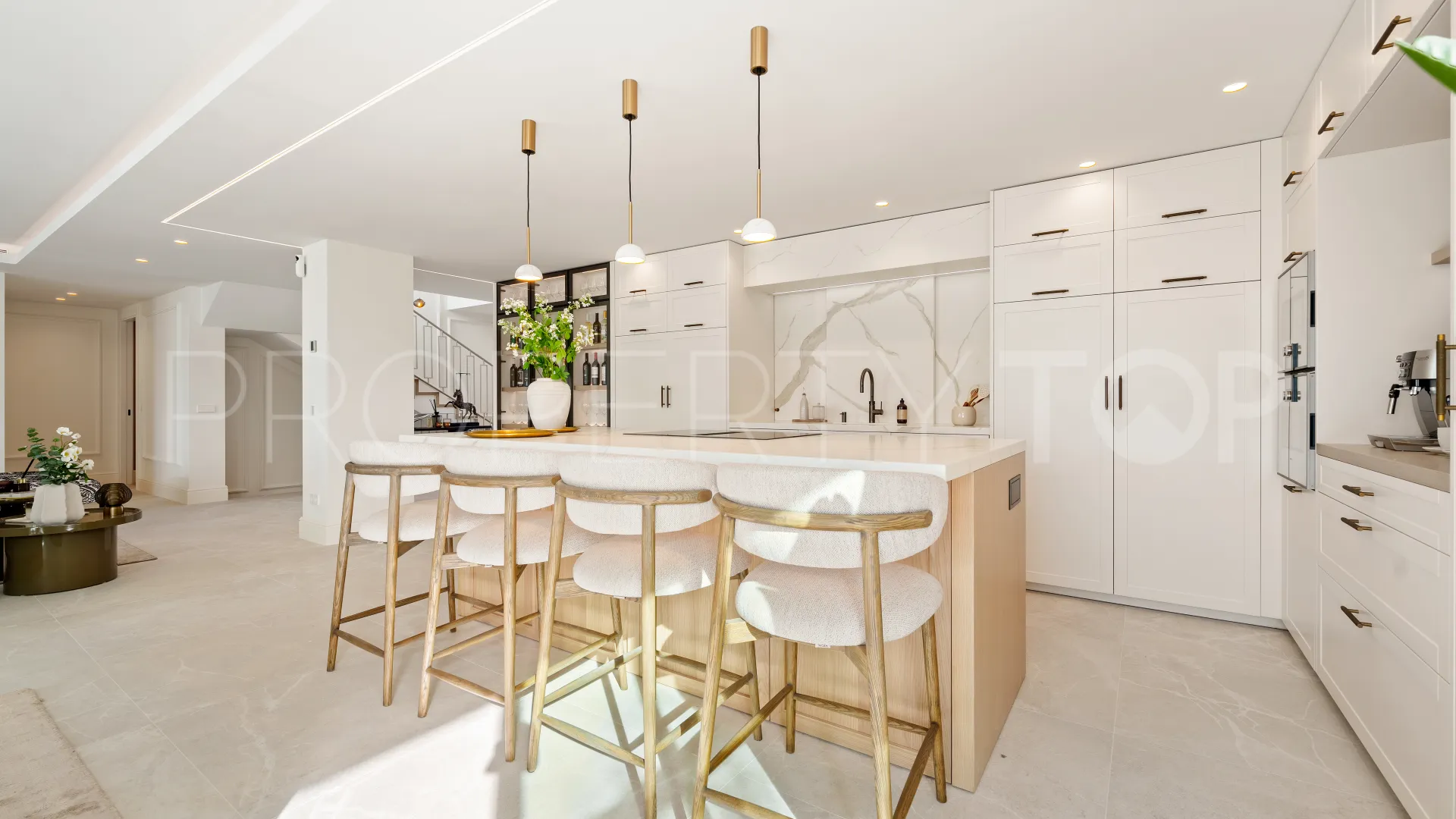 Se vende villa de 5 dormitorios en La Quinta