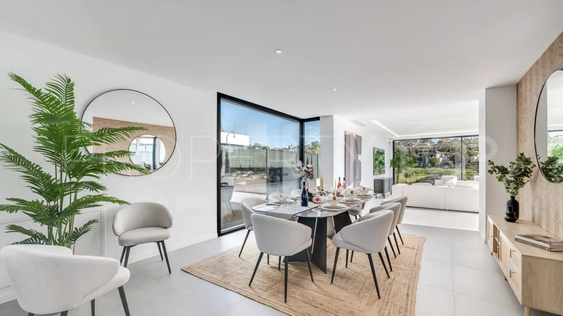 Villa en venta en El Paraiso con 5 dormitorios