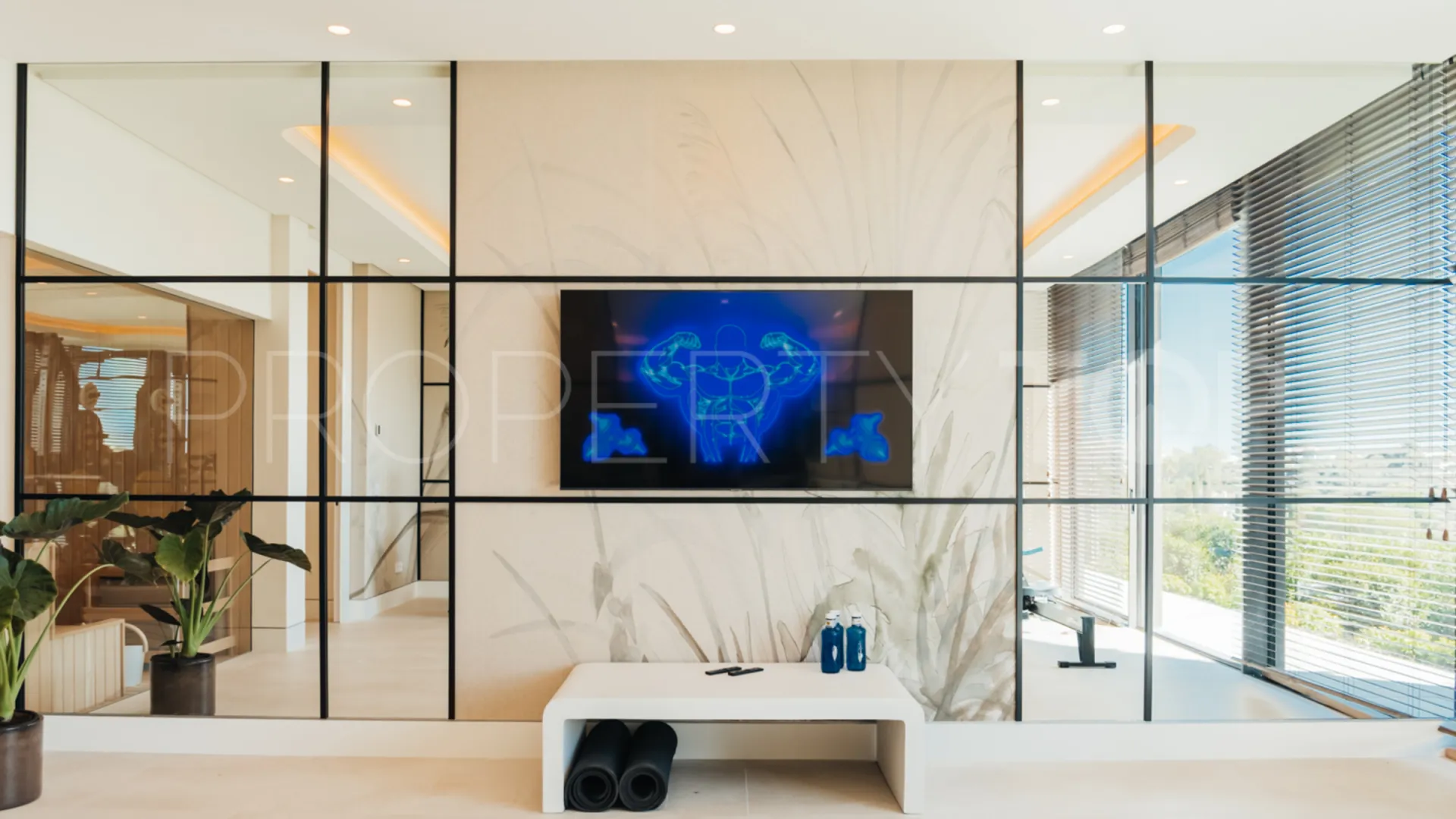 Se vende villa en The Hills con 7 dormitorios