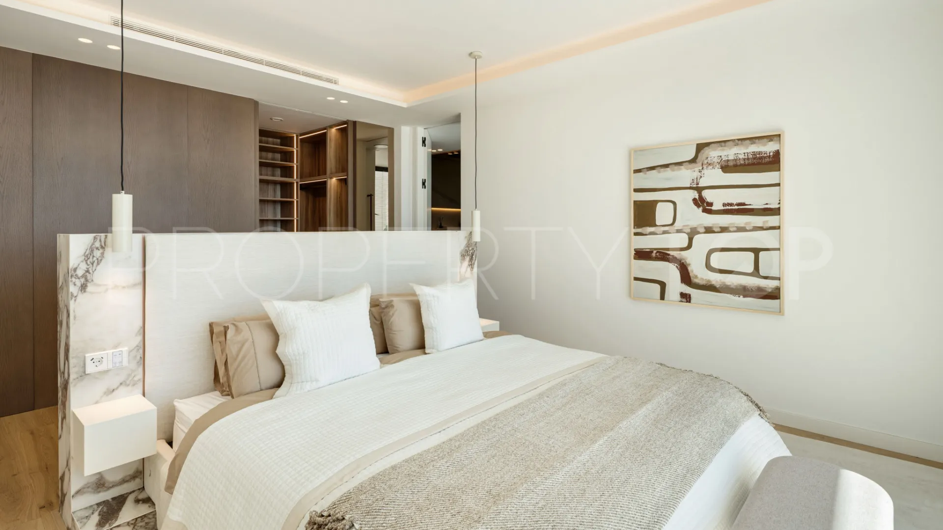 Se vende villa con 5 dormitorios en Elviria