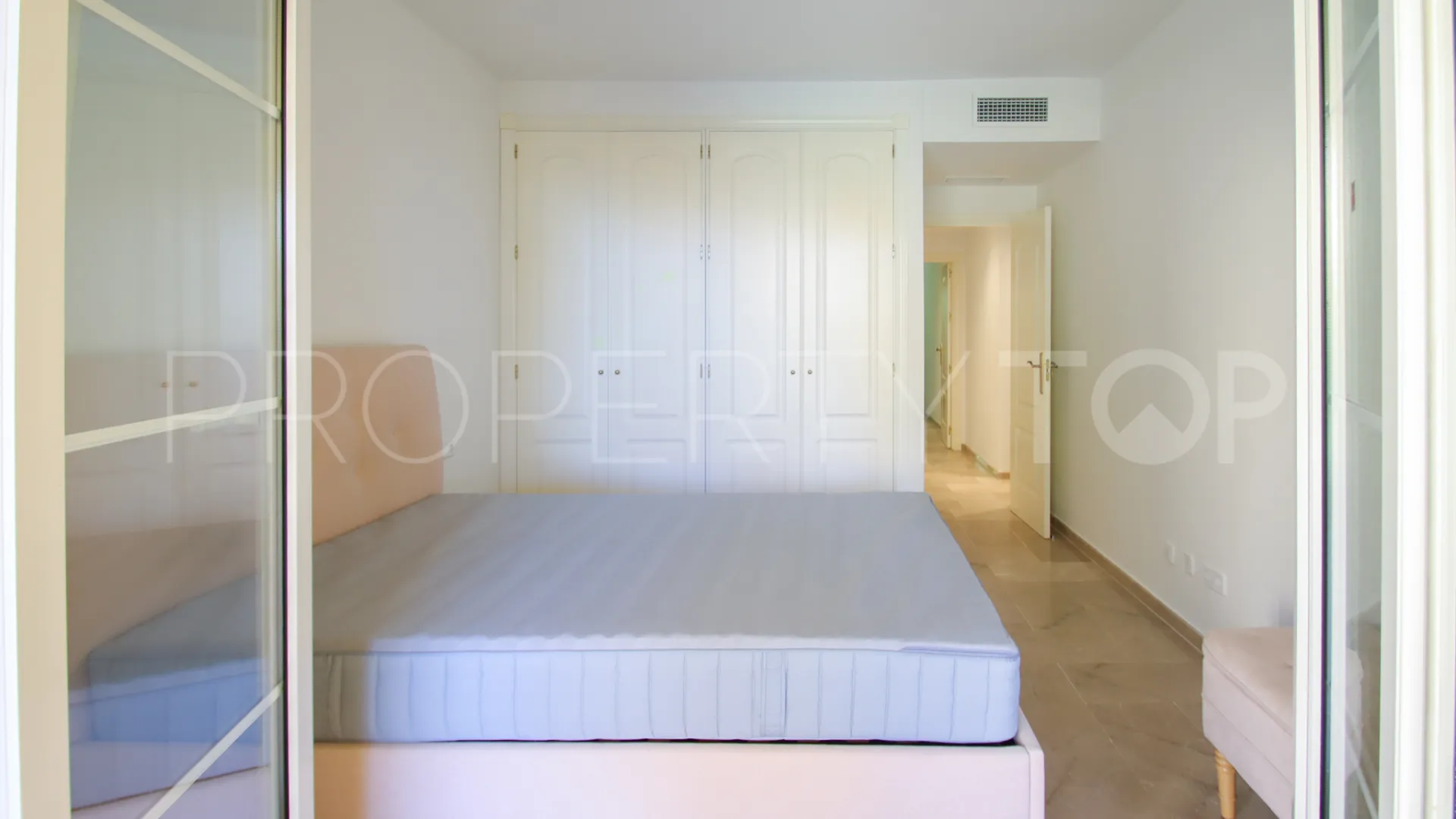 For sale Cumbres del Rodeo ground floor apartment