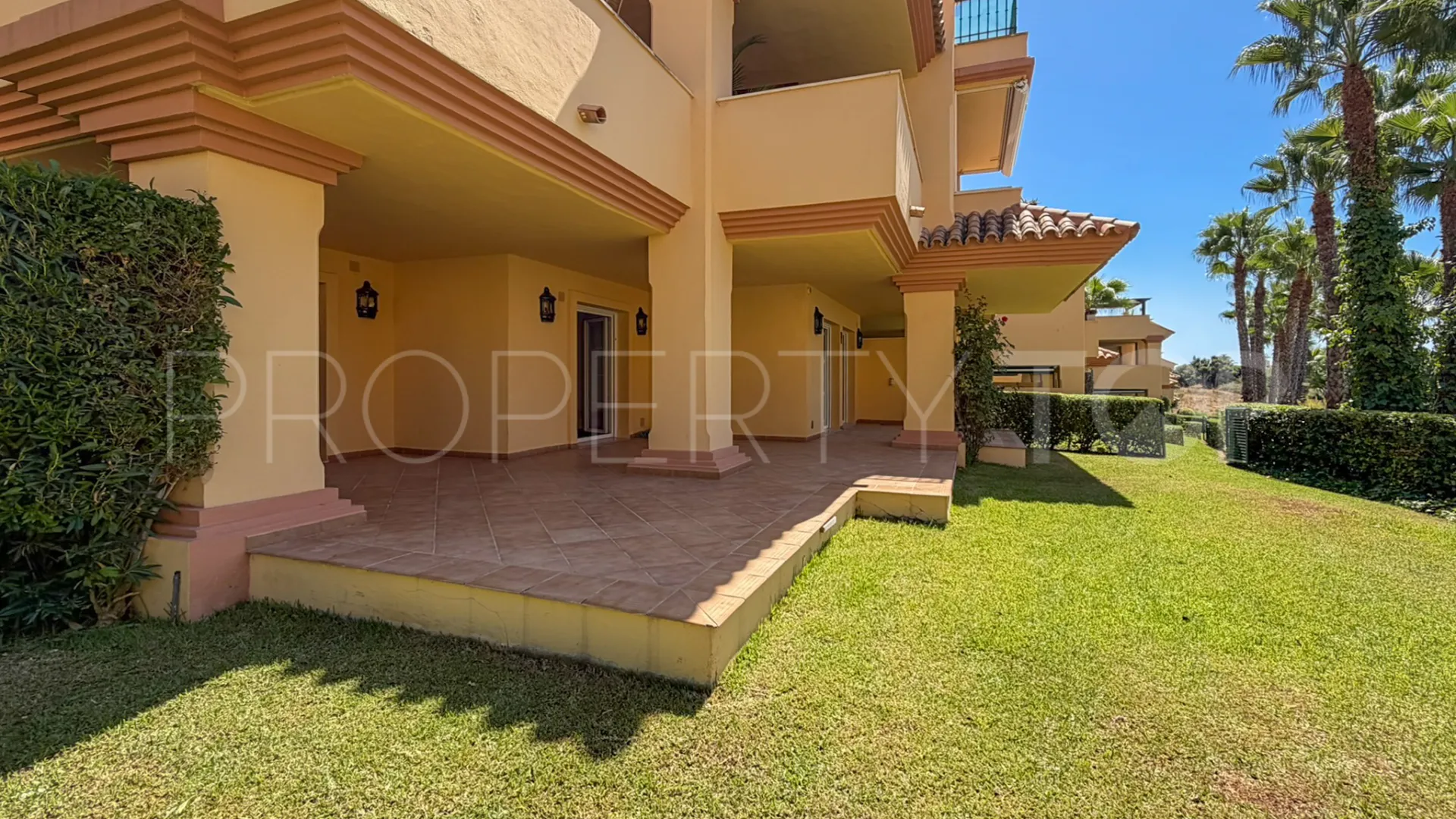 For sale Cumbres del Rodeo ground floor apartment