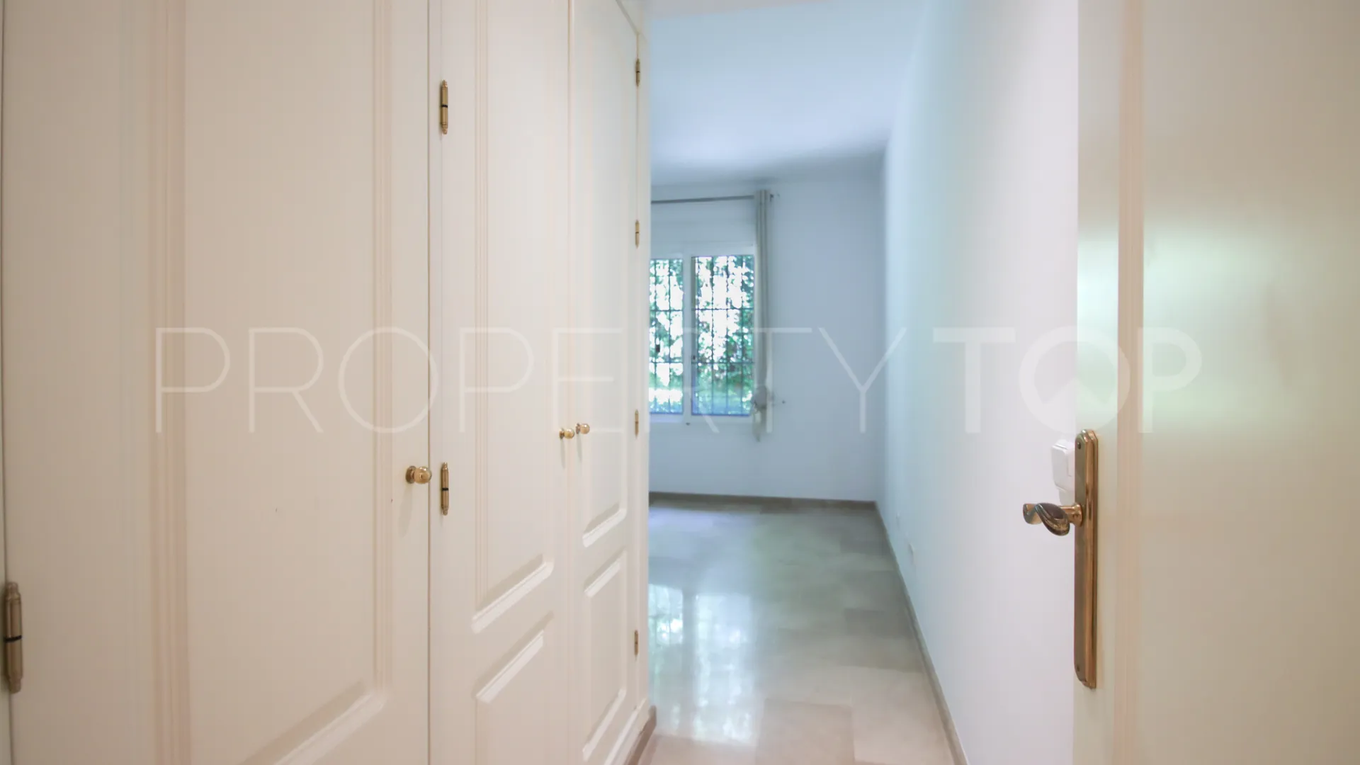 For sale Cumbres del Rodeo ground floor apartment