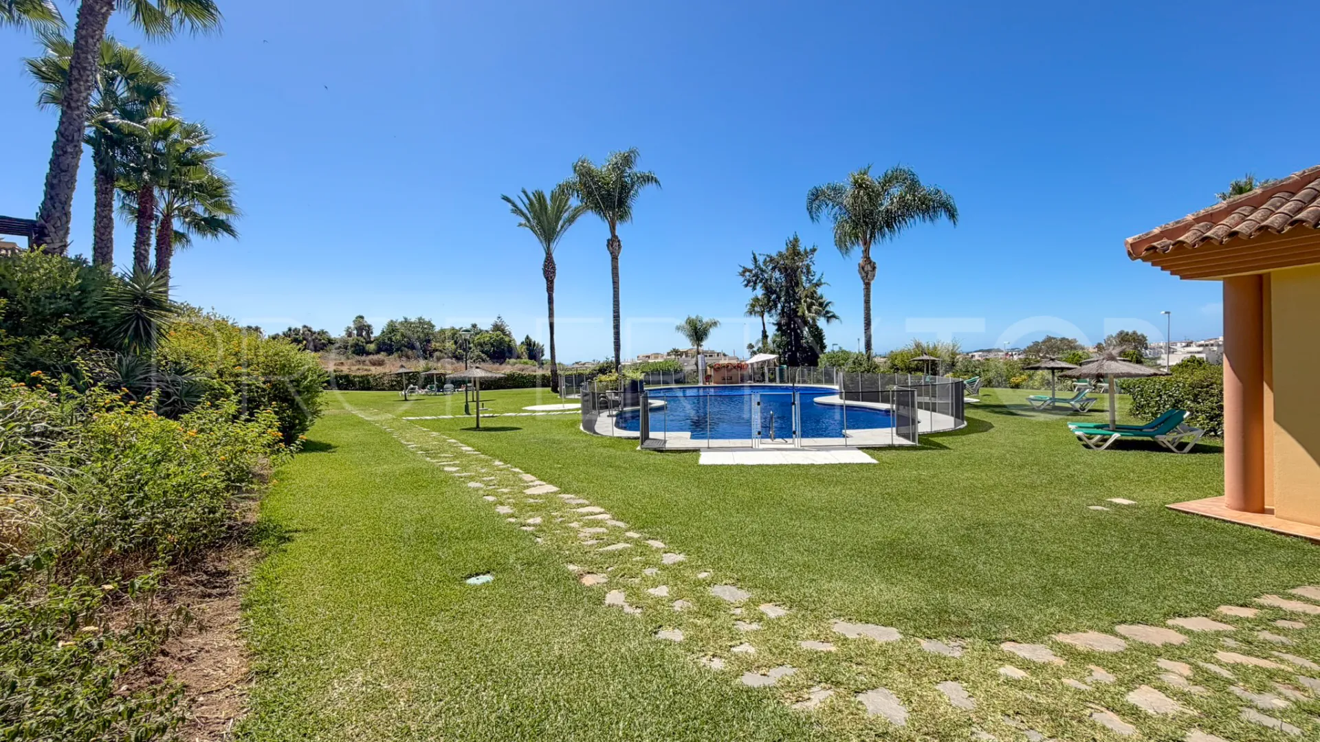 For sale Cumbres del Rodeo ground floor apartment