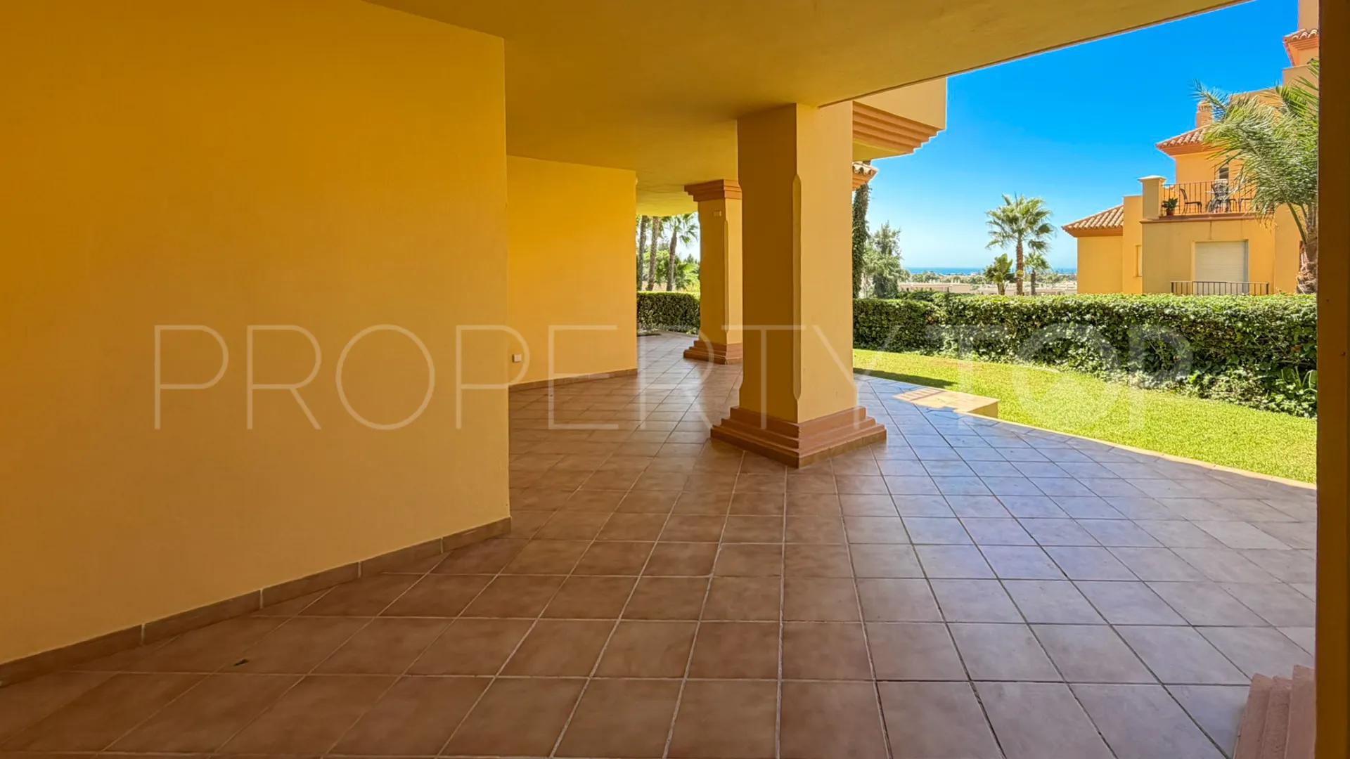 For sale Cumbres del Rodeo ground floor apartment