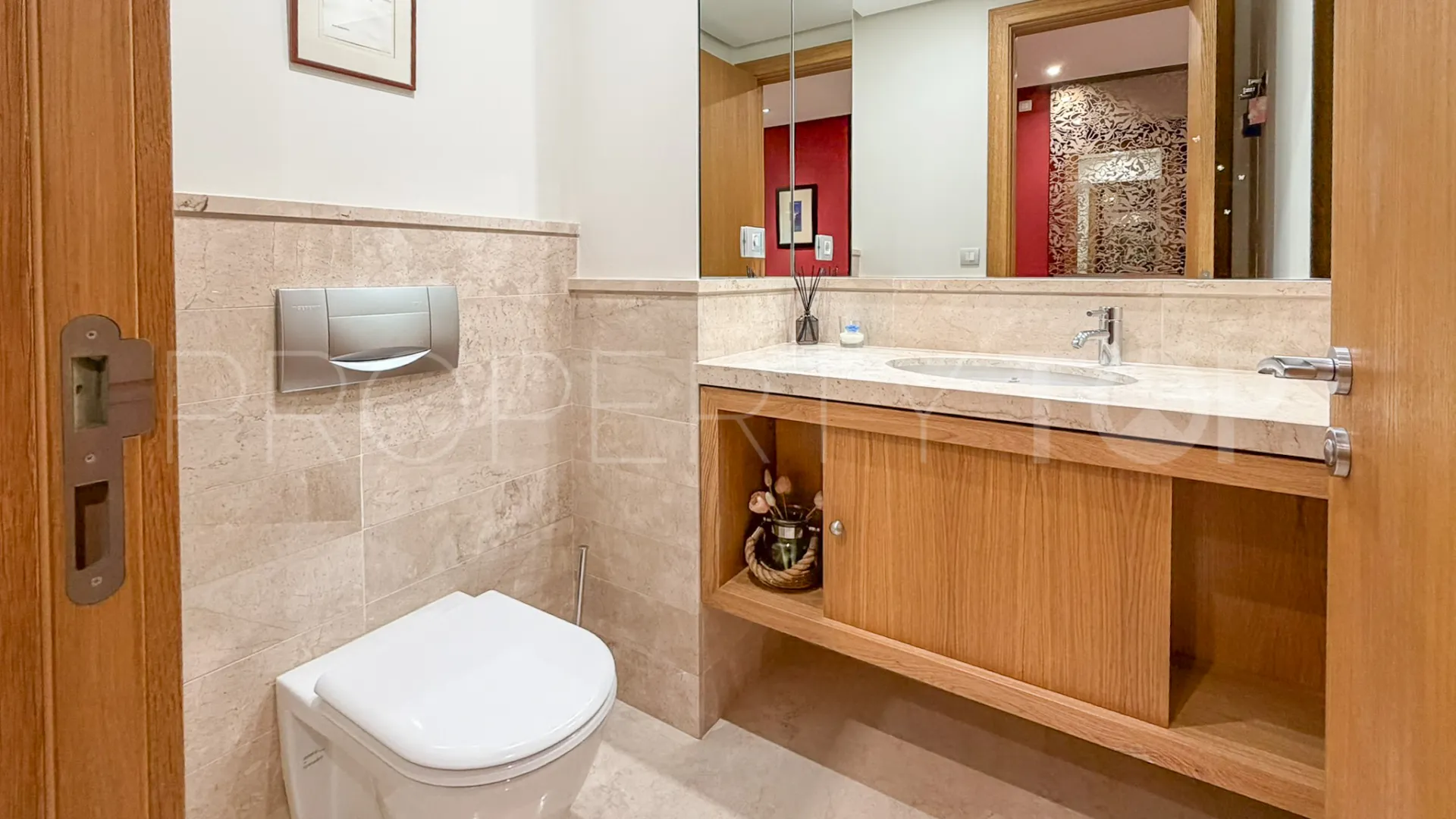 For sale apartment with 3 bedrooms in Imara
