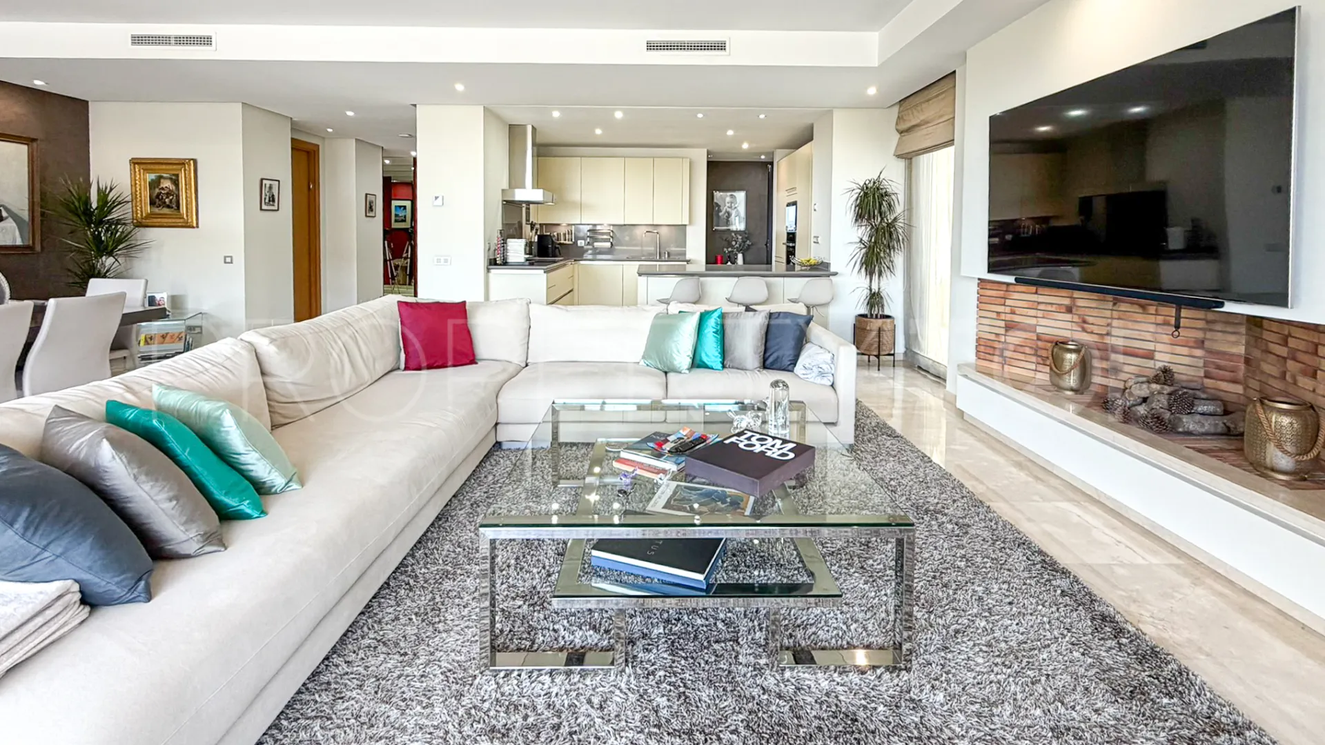 For sale apartment with 3 bedrooms in Imara
