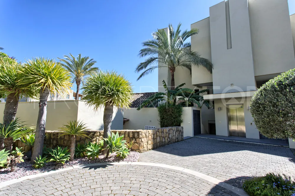 For sale apartment with 3 bedrooms in Imara