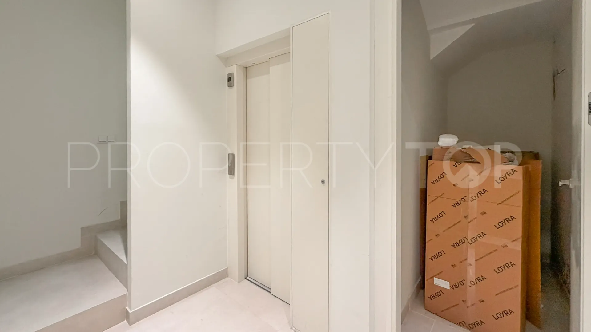 Marbella Golden Mile, villa pareada a la venta