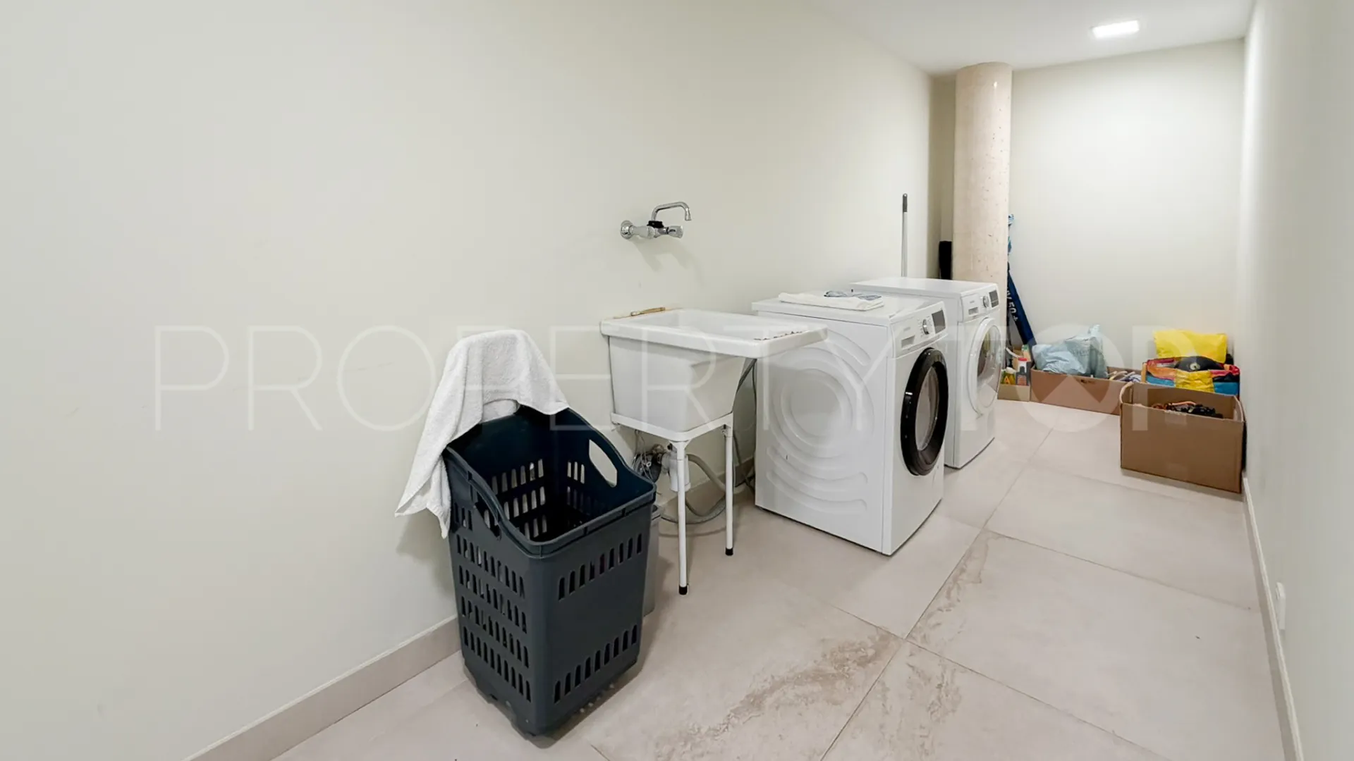 Comprar villa pareada en Marbella Golden Mile