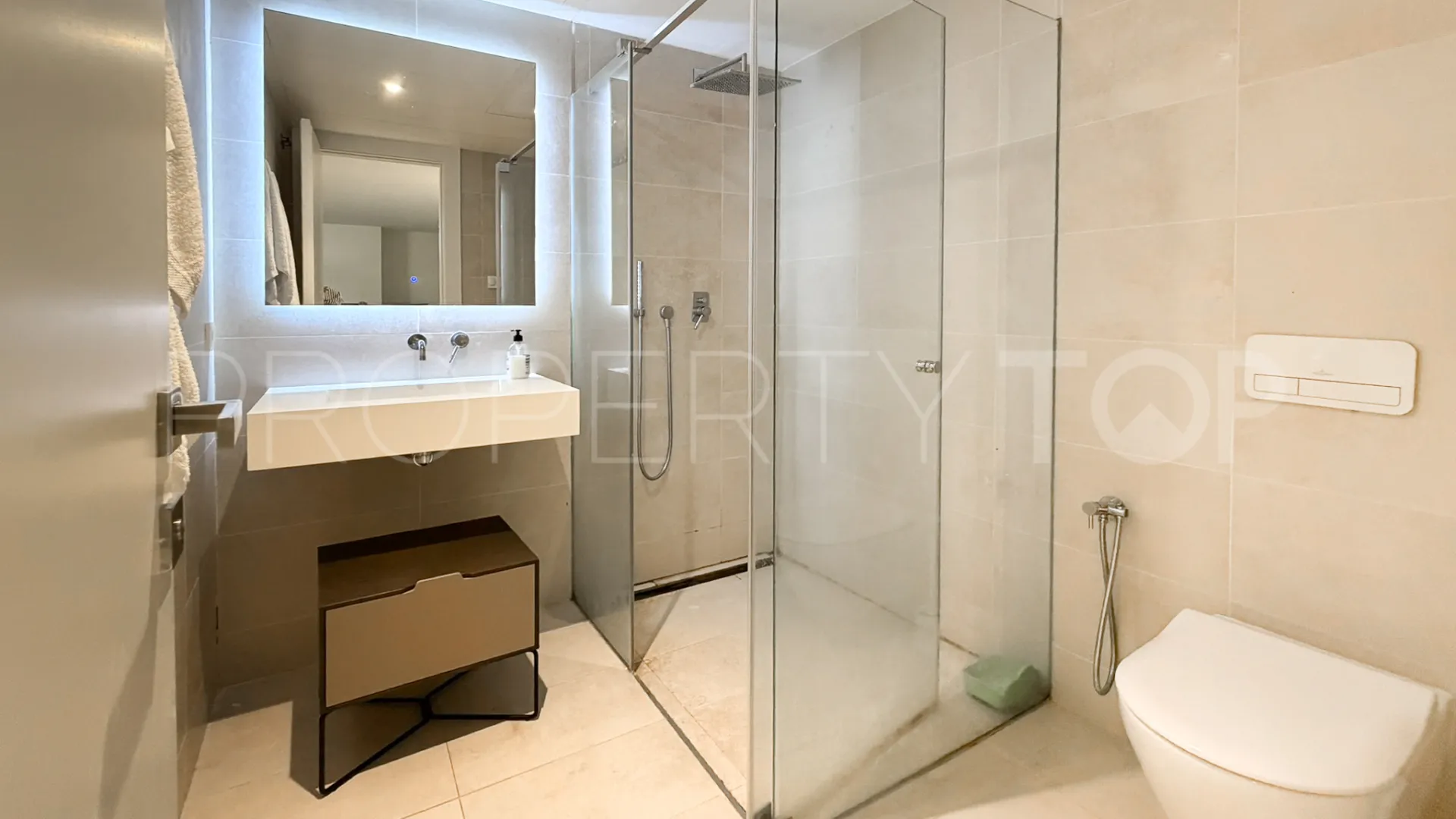 Comprar villa pareada en Marbella Golden Mile