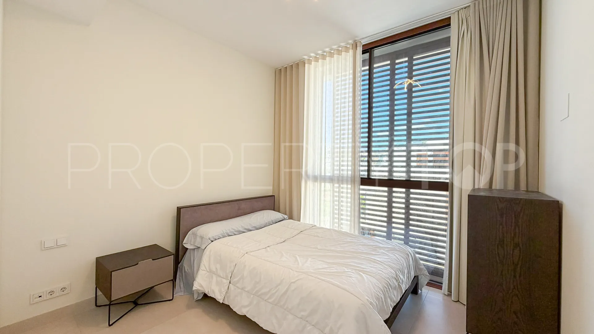 Comprar villa pareada en Marbella Golden Mile