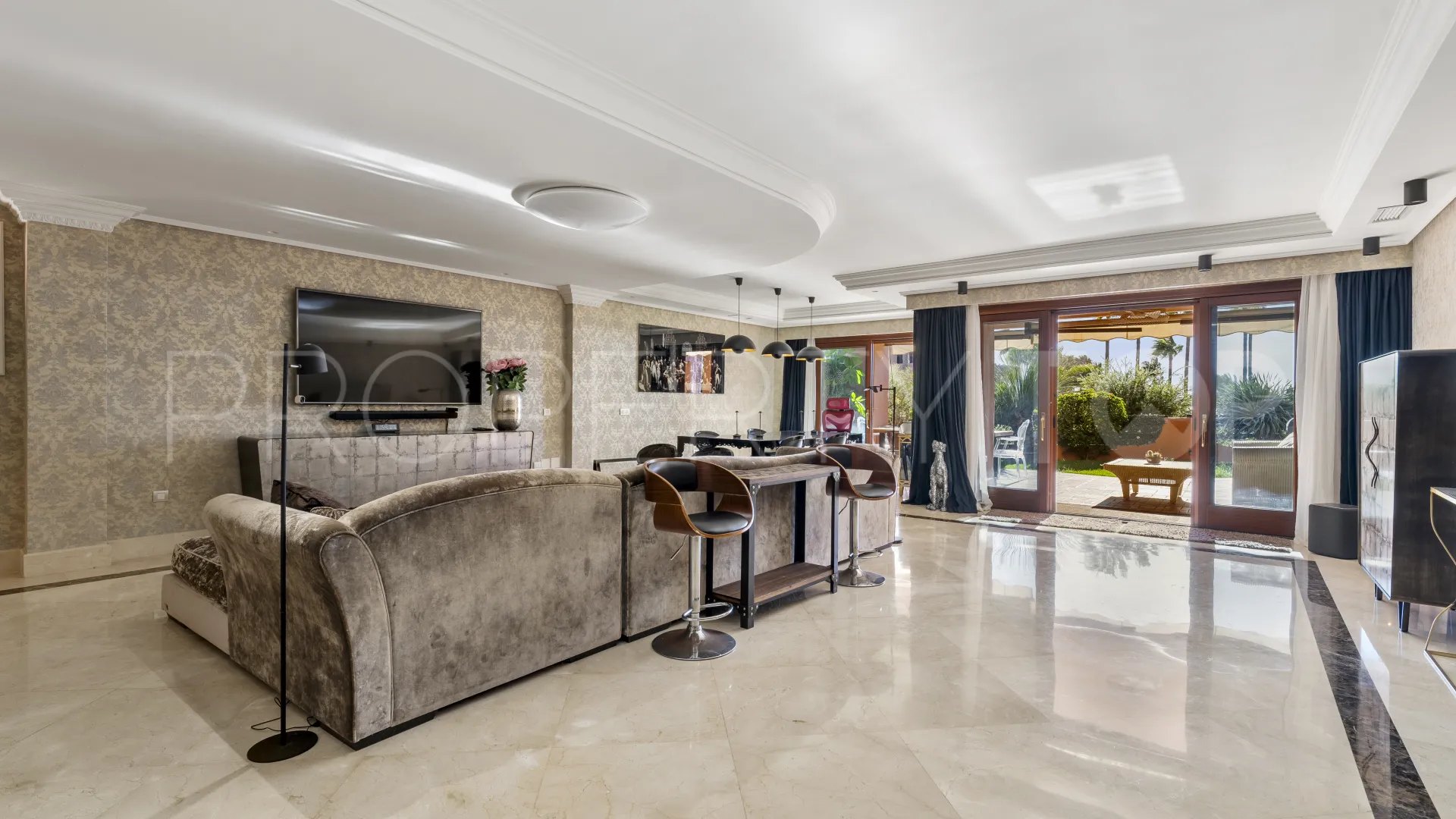 Apartamento planta baja a la venta con 4 dormitorios en Mar Azul