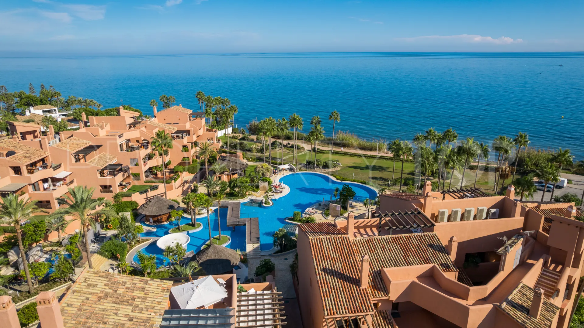 Apartamento planta baja a la venta con 4 dormitorios en Mar Azul