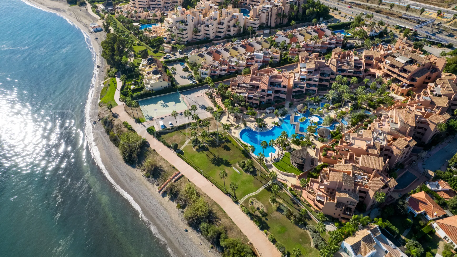 Apartamento planta baja a la venta con 4 dormitorios en Mar Azul