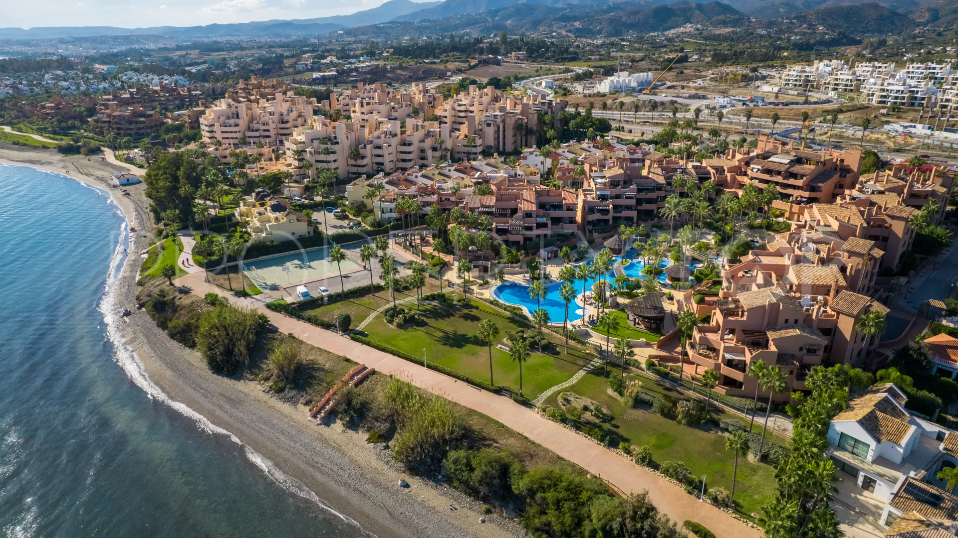 Apartamento planta baja a la venta con 4 dormitorios en Mar Azul