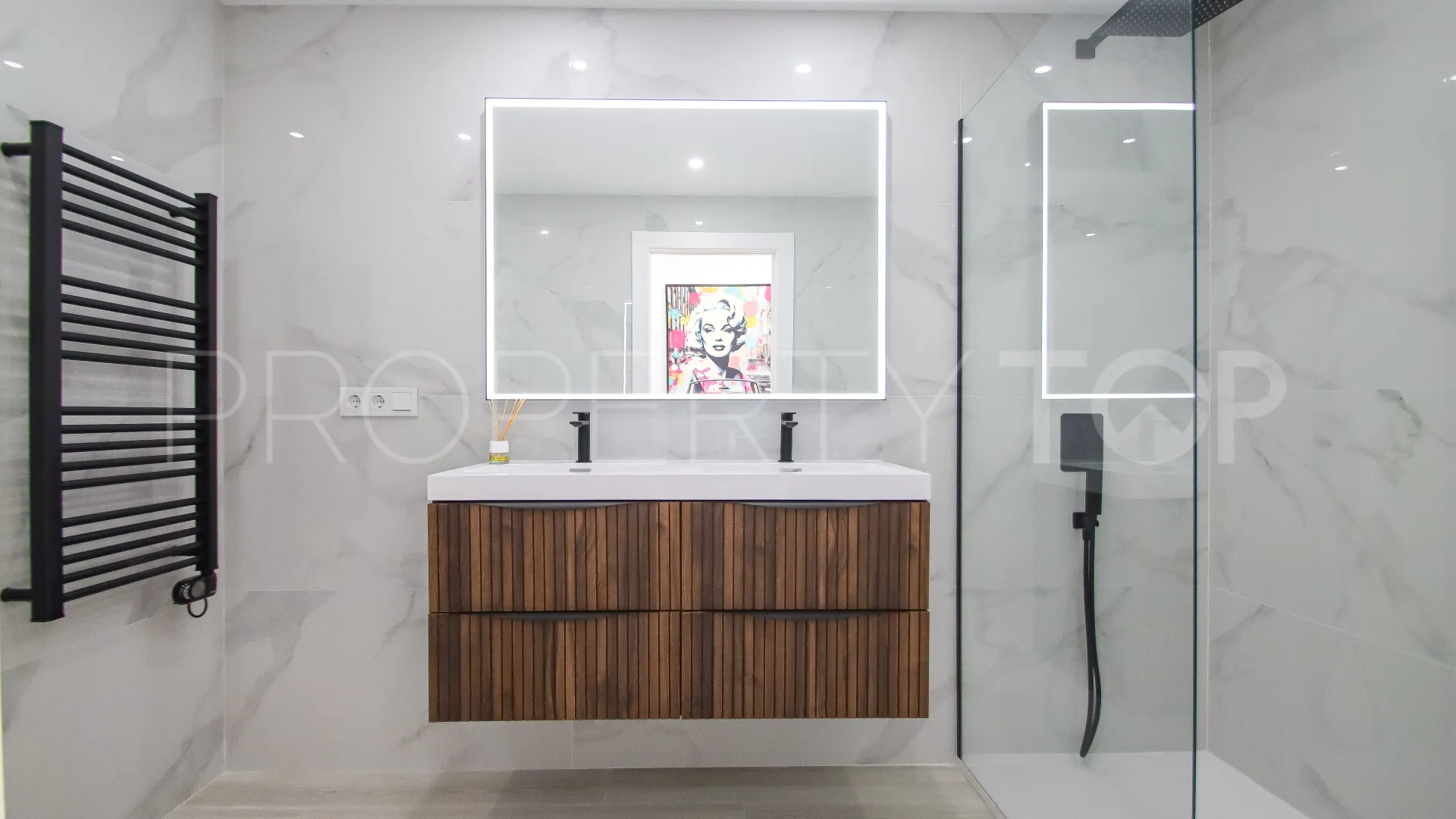 Apartamento planta baja a la venta en Altos de La Quinta