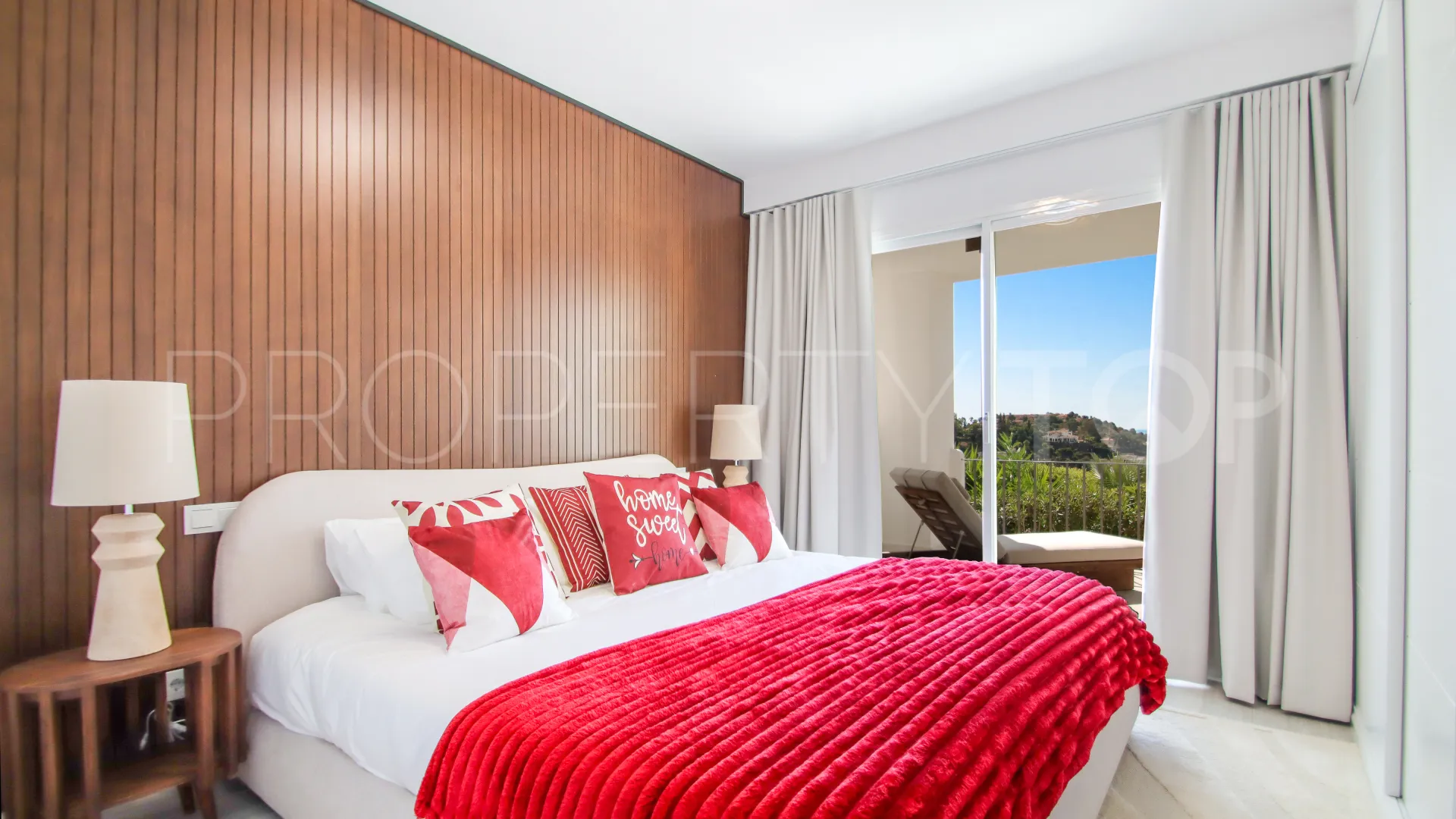 Apartamento planta baja a la venta en Altos de La Quinta