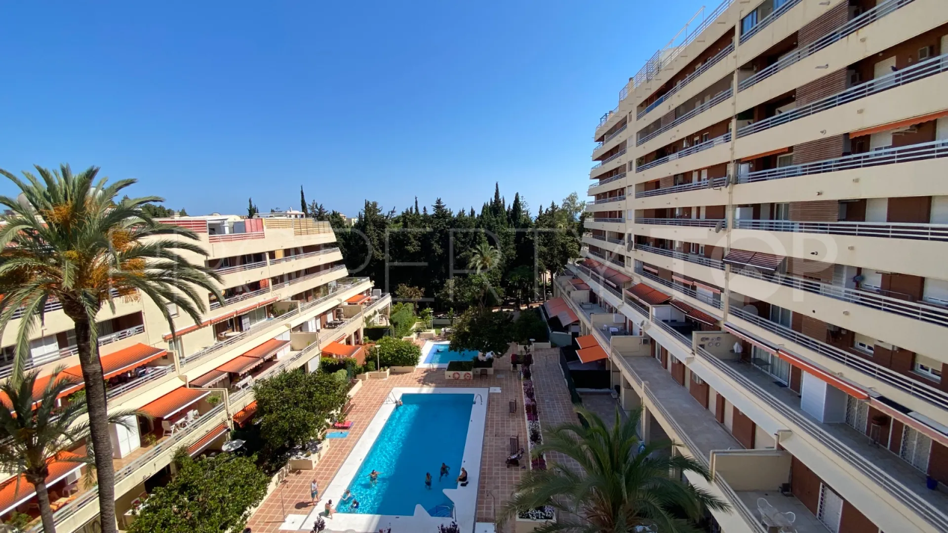 3 bedrooms duplex penthouse in Marbella City for sale