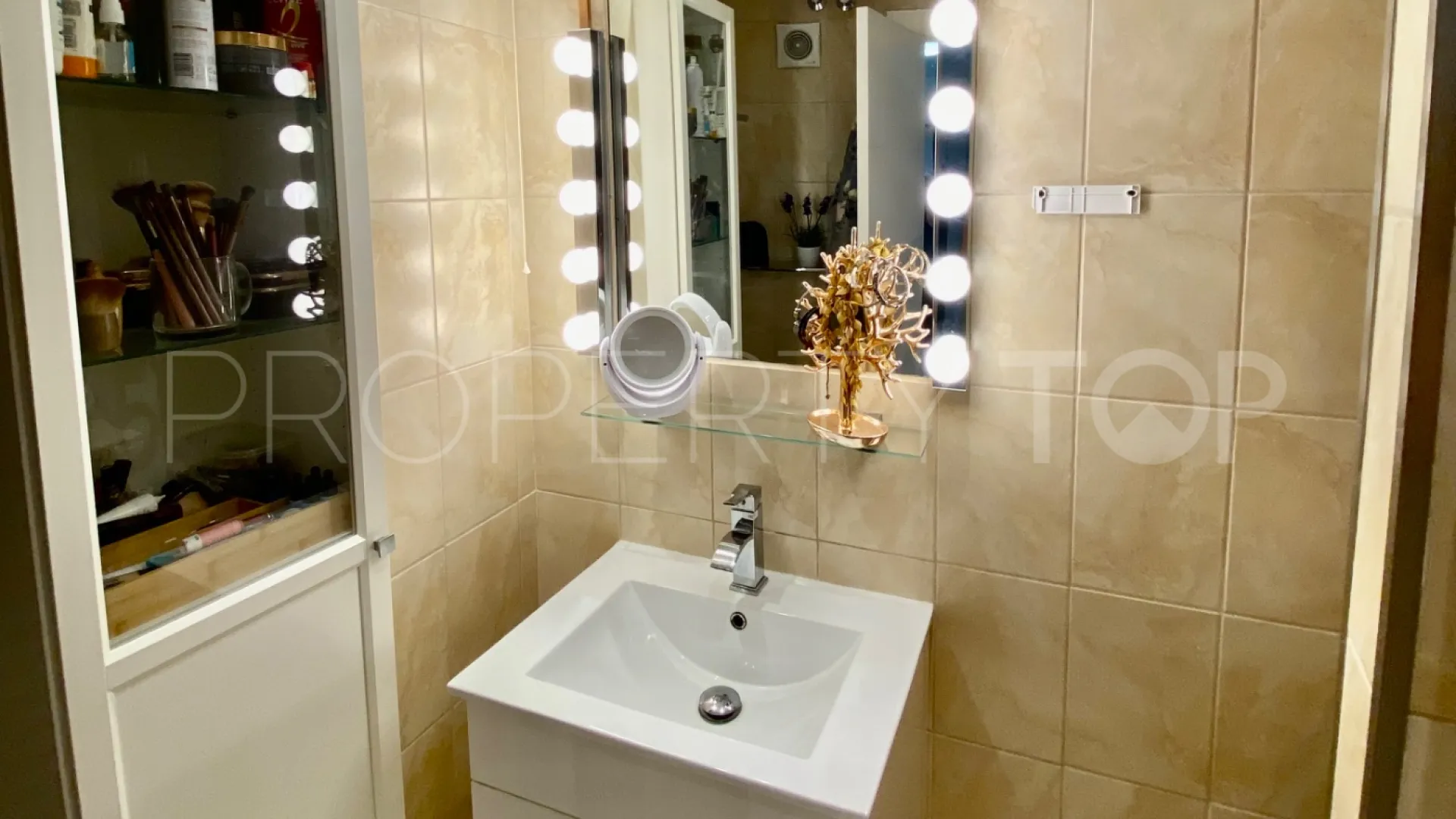 3 bedrooms duplex penthouse in Marbella City for sale