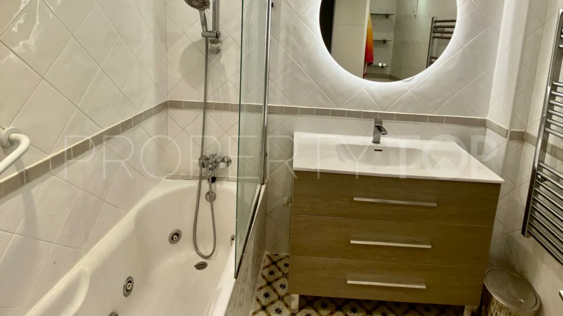3 bedrooms duplex penthouse in Marbella City for sale