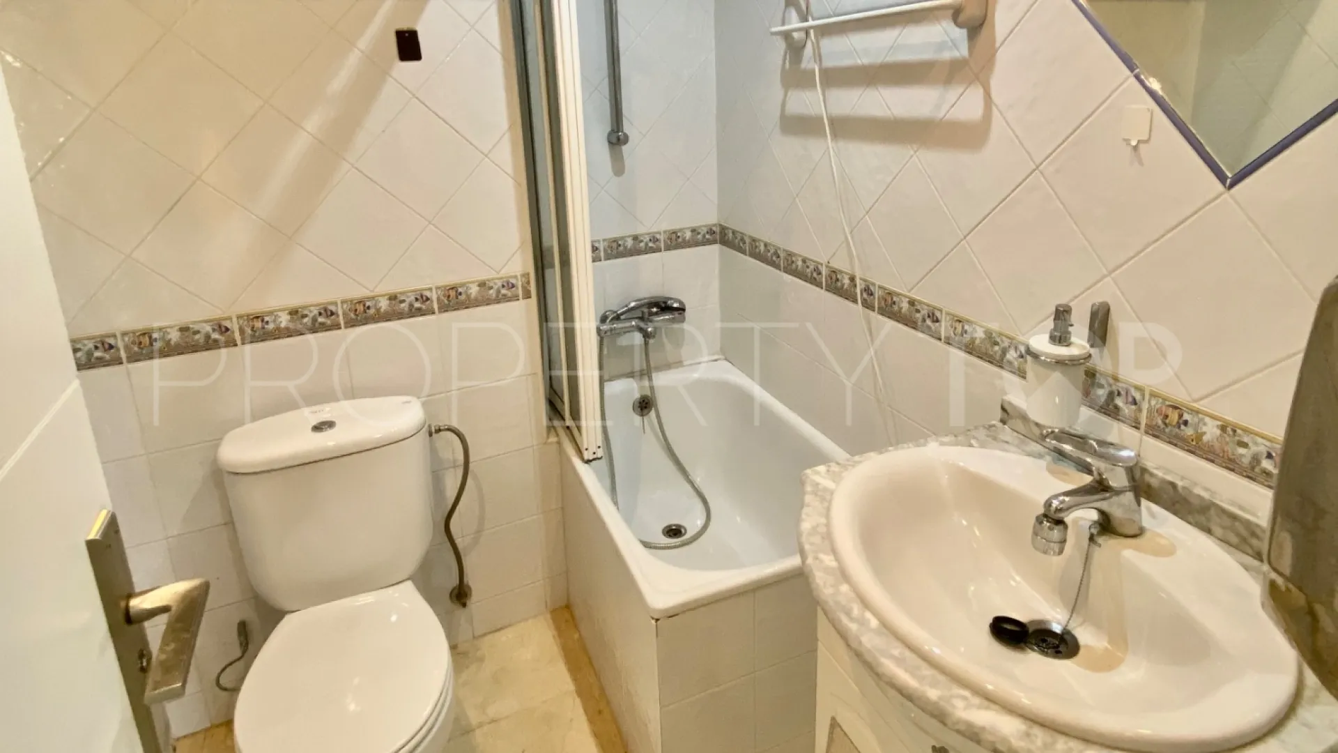 3 bedrooms duplex penthouse in Marbella City for sale