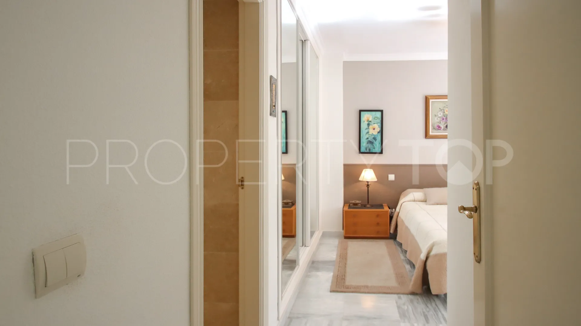 Se vende apartamento en Marbella Golden Mile de 3 dormitorios