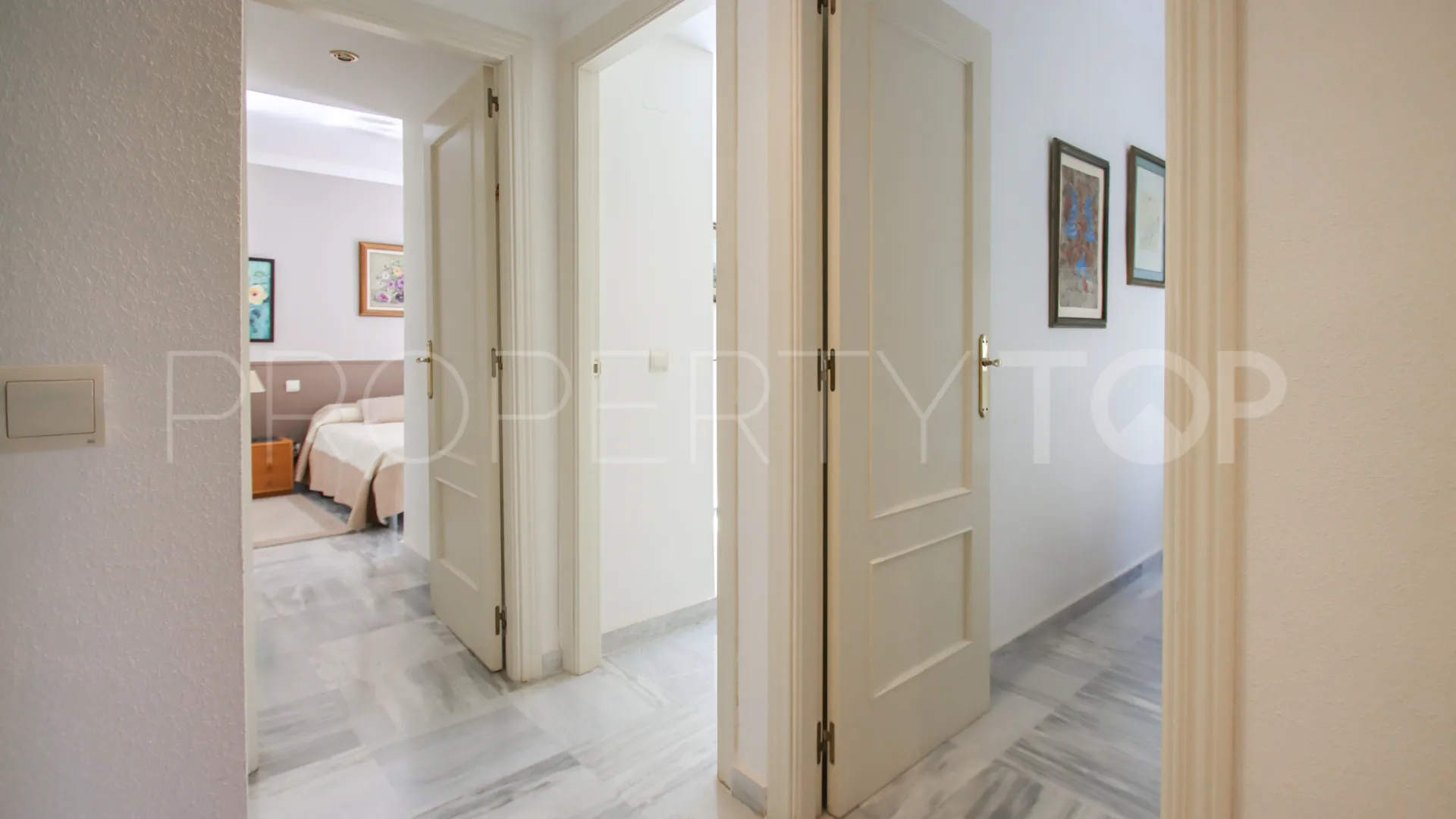 Se vende apartamento en Marbella Golden Mile de 3 dormitorios