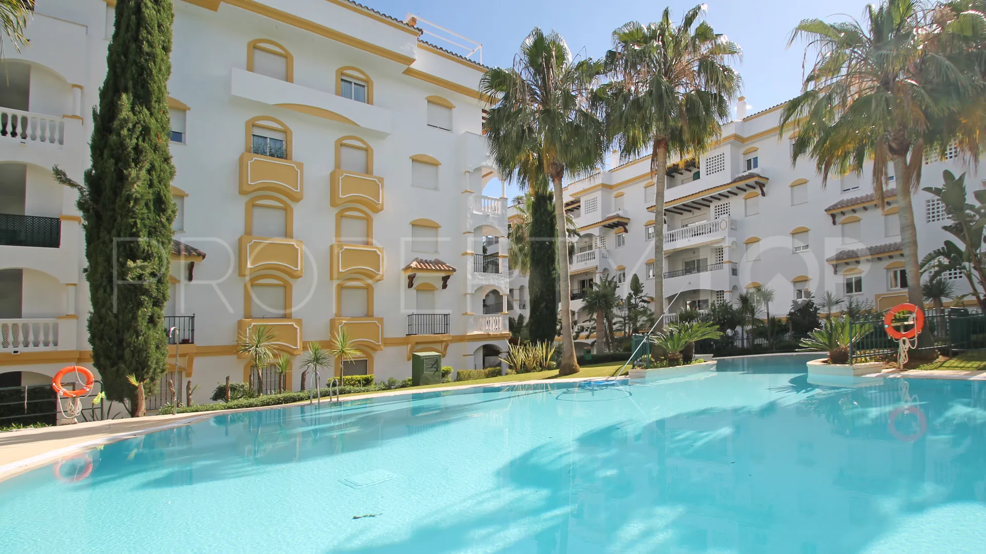 Se vende apartamento en Marbella Golden Mile de 3 dormitorios