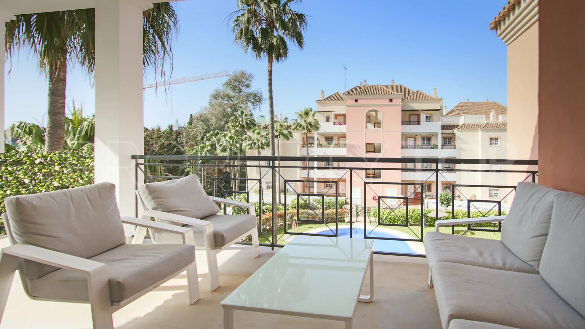 Se vende apartamento en River Garden