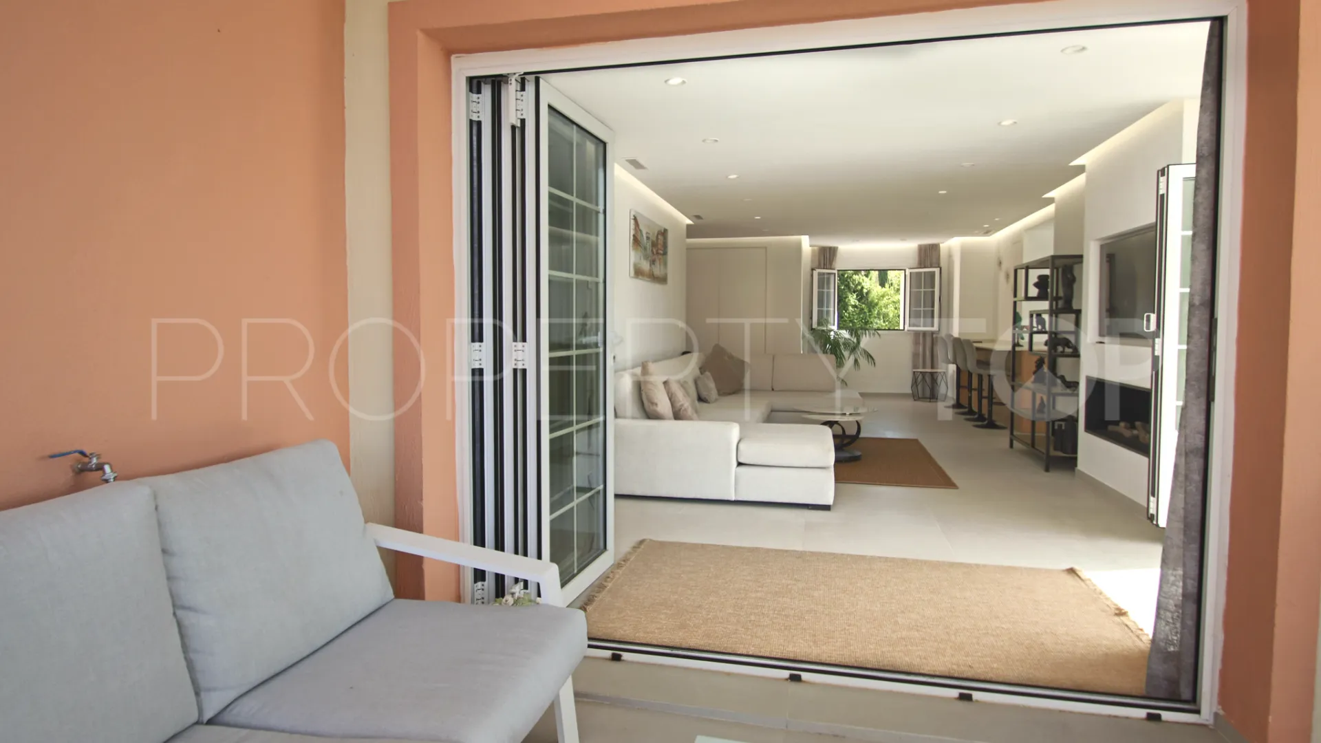 Se vende apartamento en River Garden