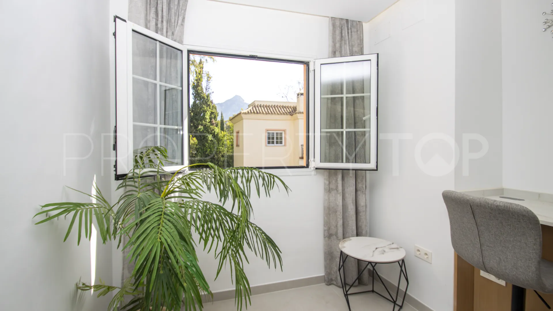 Se vende apartamento en River Garden