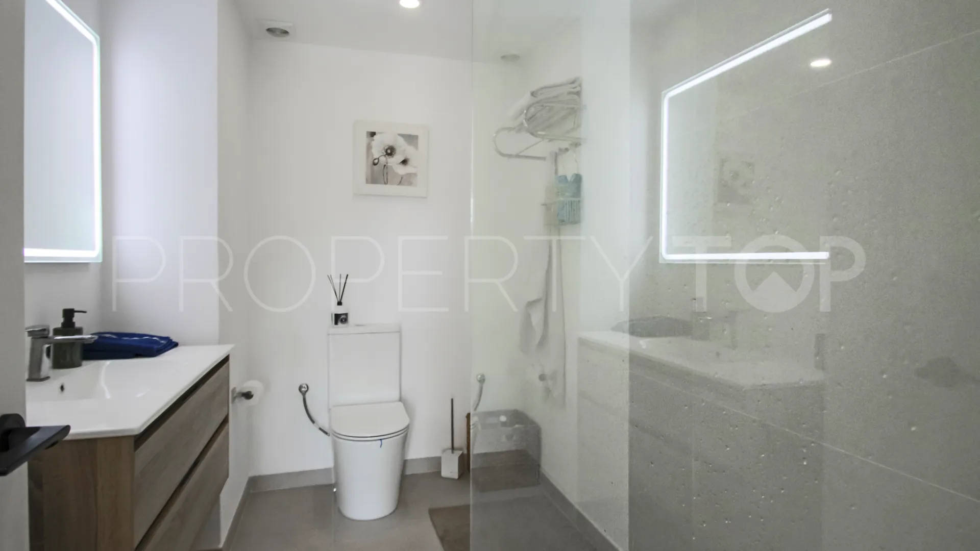 Se vende apartamento en River Garden