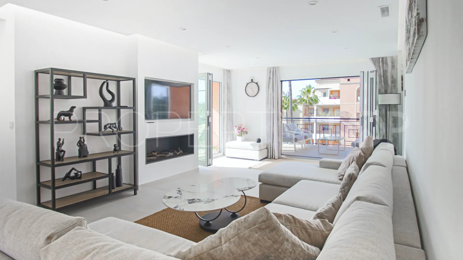 Se vende apartamento en River Garden
