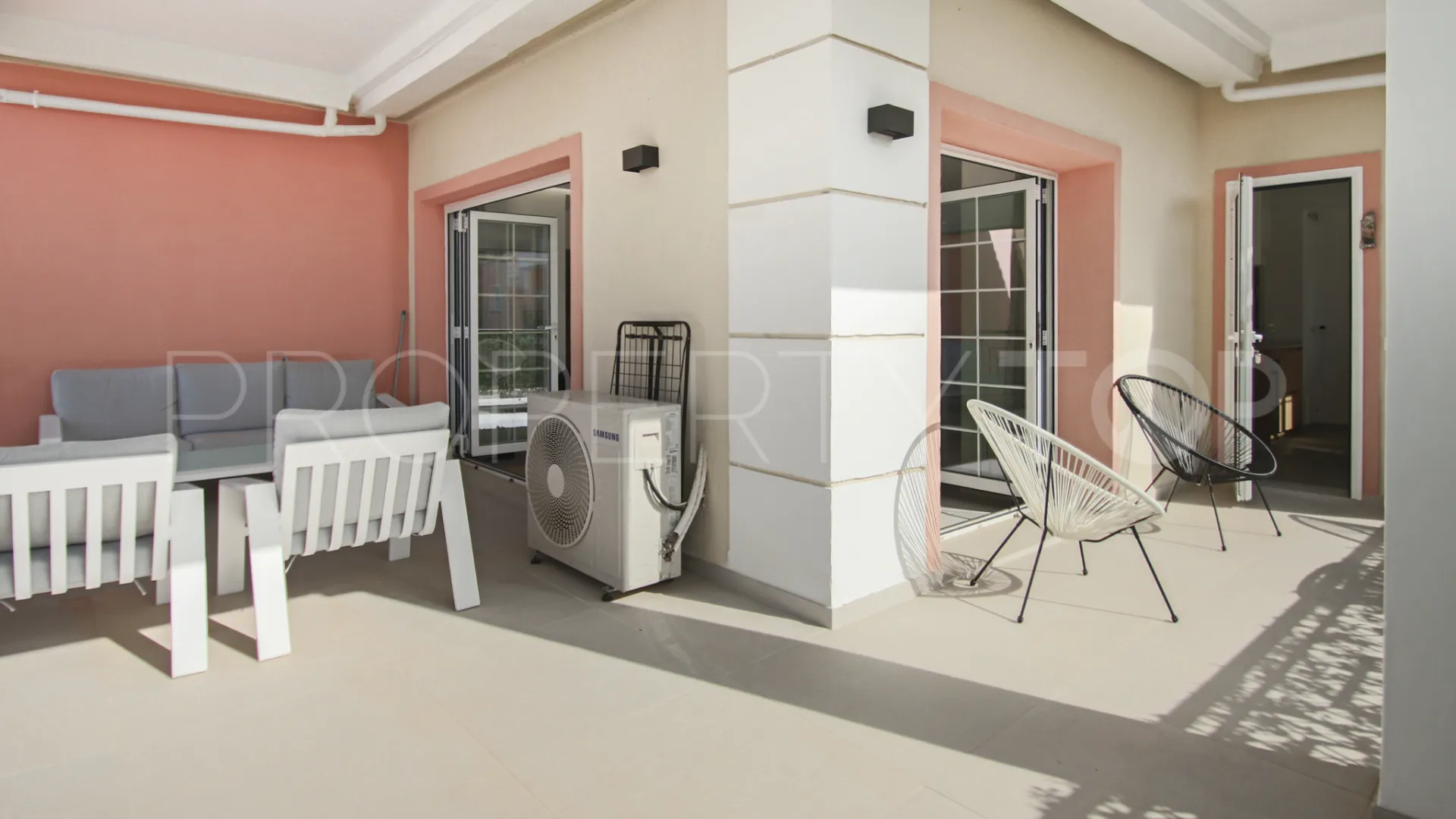 Se vende apartamento en River Garden