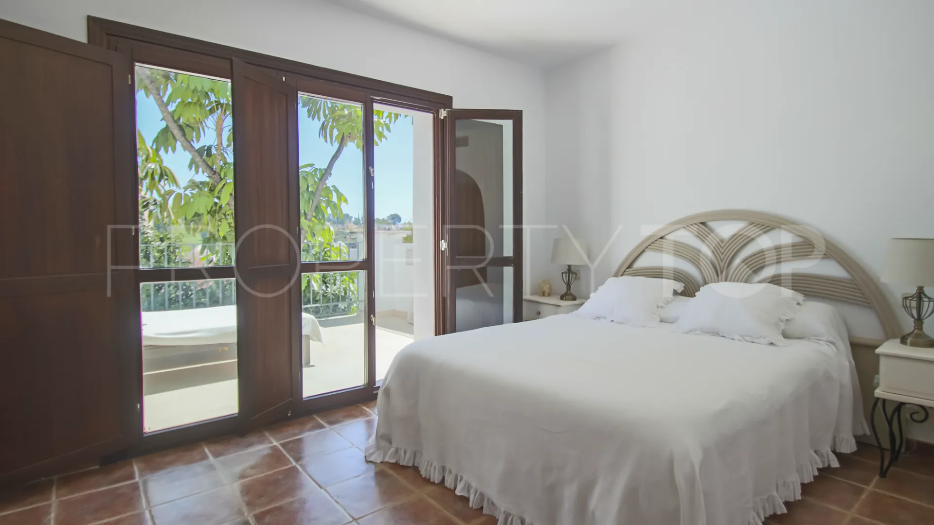 El Paraiso, pareado en venta con 4 dormitorios