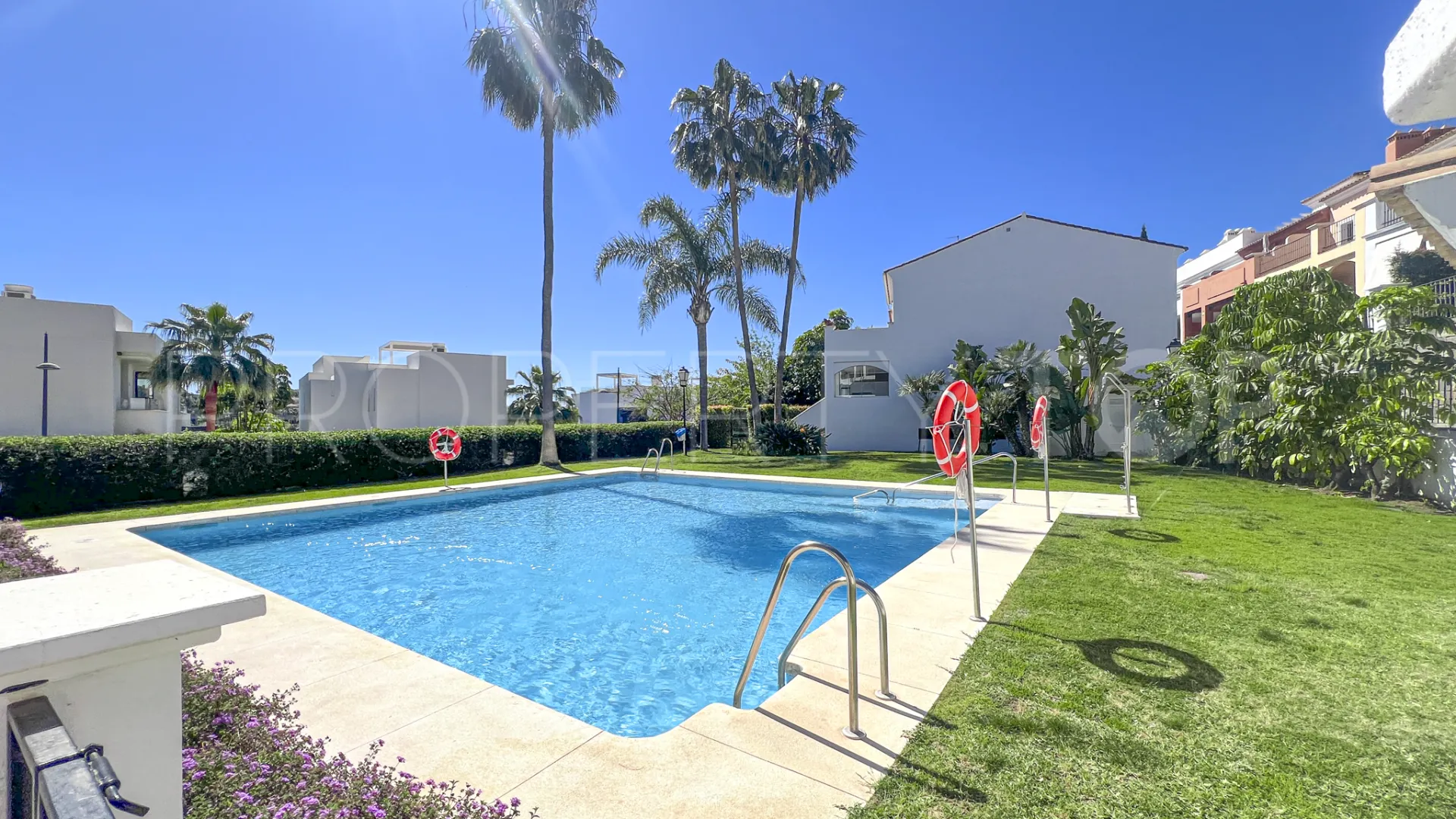 El Paraiso, pareado en venta con 4 dormitorios