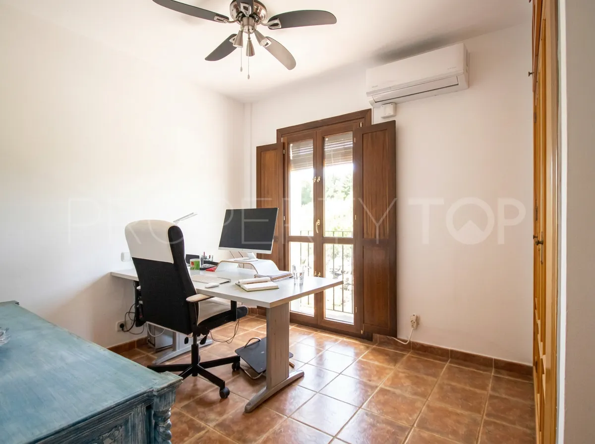 El Paraiso, pareado en venta con 4 dormitorios